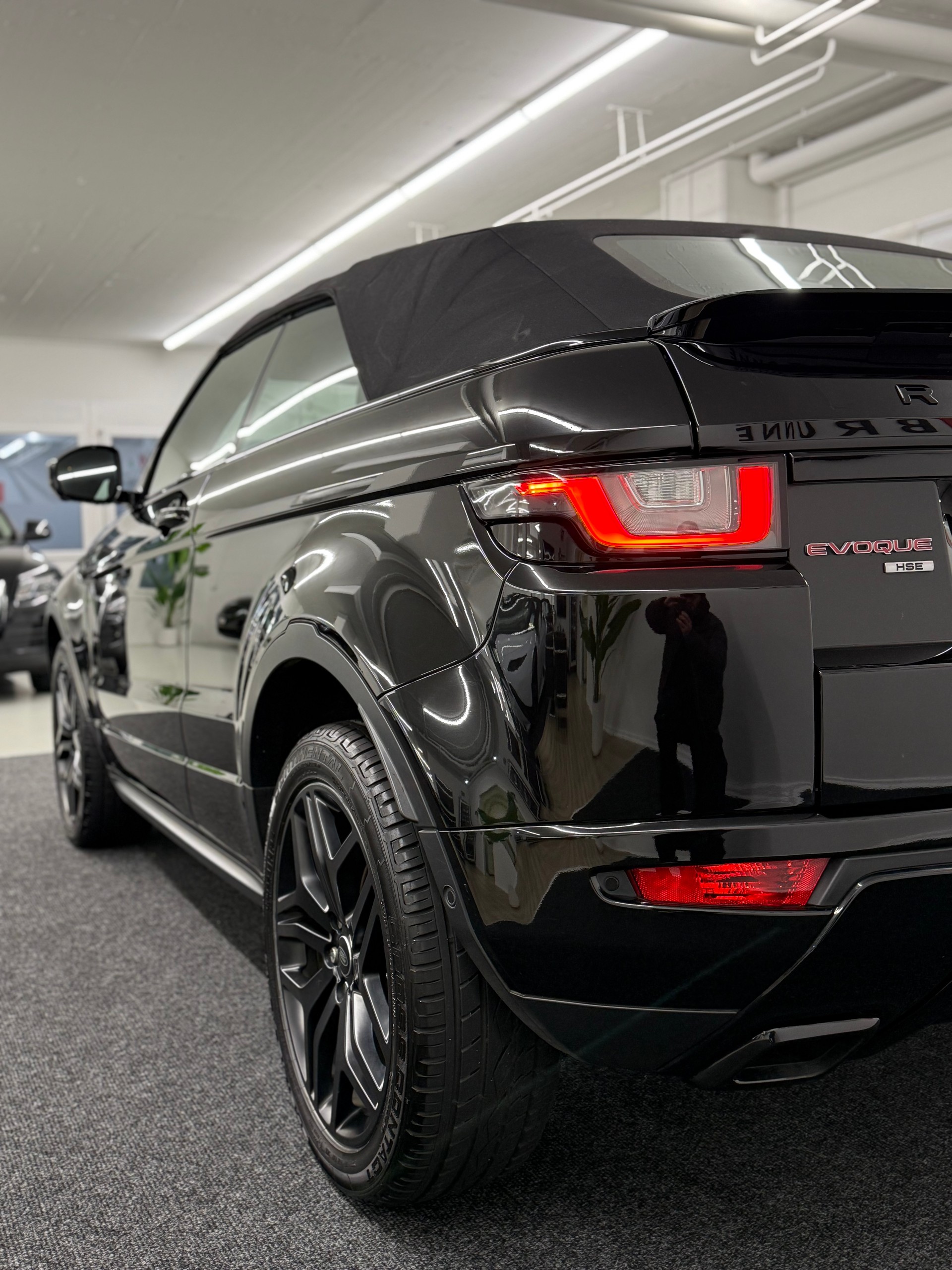 LAND ROVER Range Rover Evoque Conver. 2.0 TD4 HSE Dynamic AT9-image-12