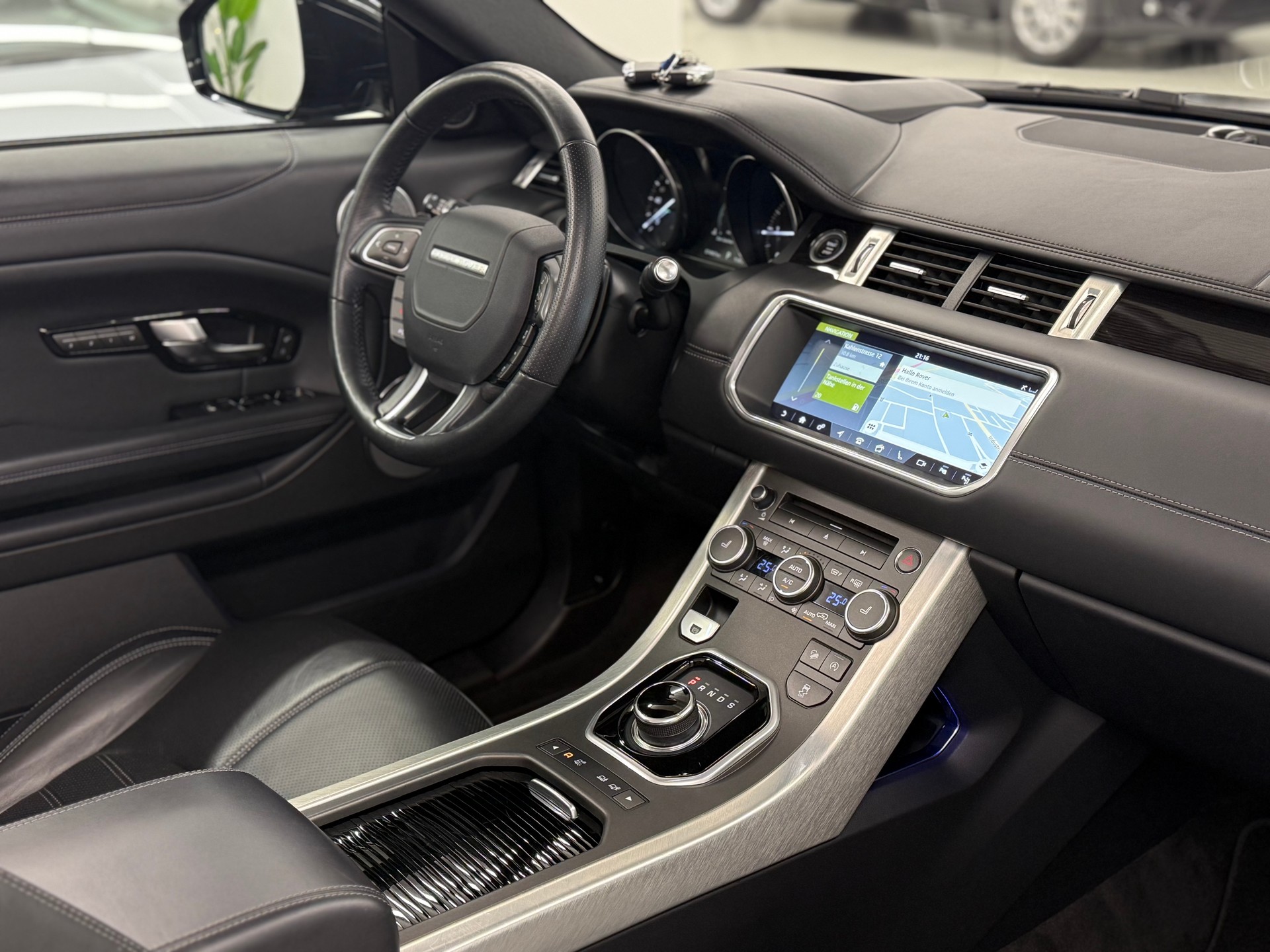 LAND ROVER Range Rover Evoque Conver. 2.0 TD4 HSE Dynamic AT9-image-20