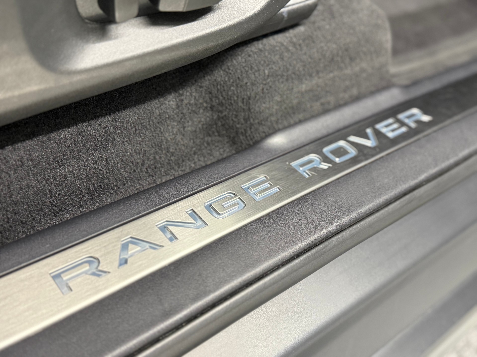 LAND ROVER Range Rover Evoque Conver. 2.0 TD4 HSE Dynamic AT9-image-28