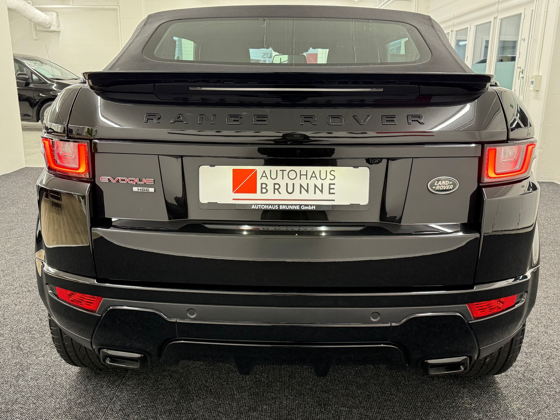 LAND ROVER Range Rover Evoque Conver. 2.0 TD4 HSE Dynamic AT9-image-8