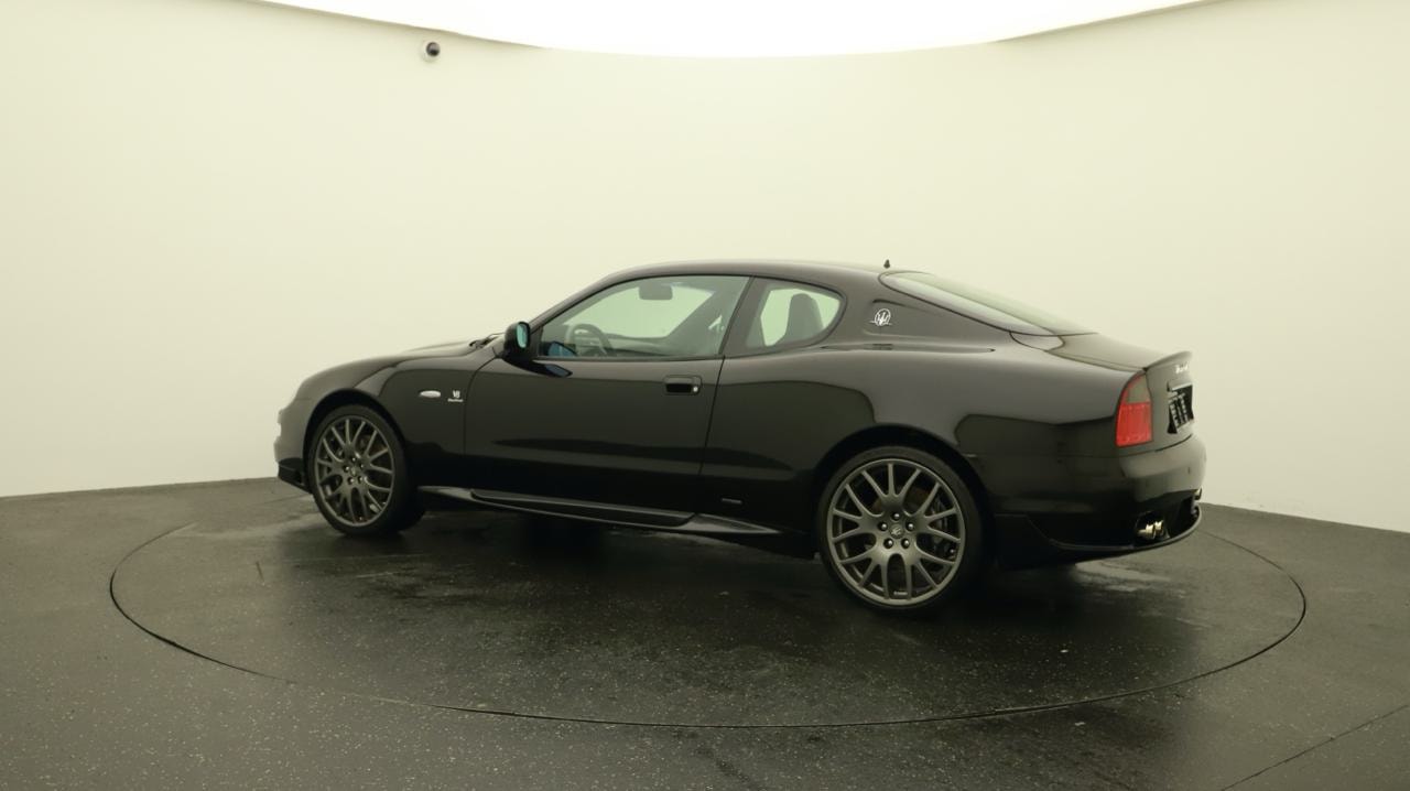 MASERATI Coupé GranSport-image-2