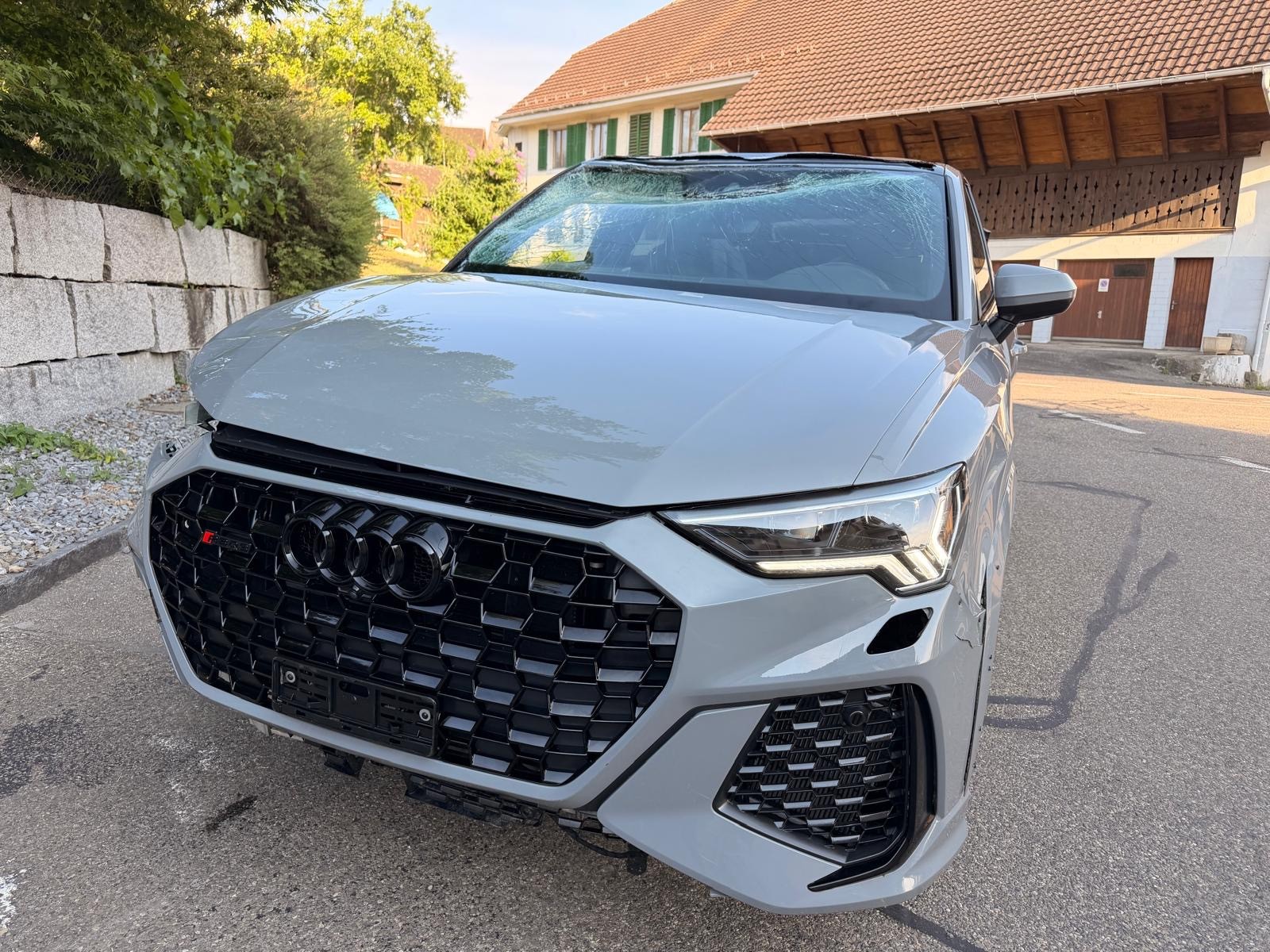 AUDI RS Q3 Sportback quattro S tronic-image-1