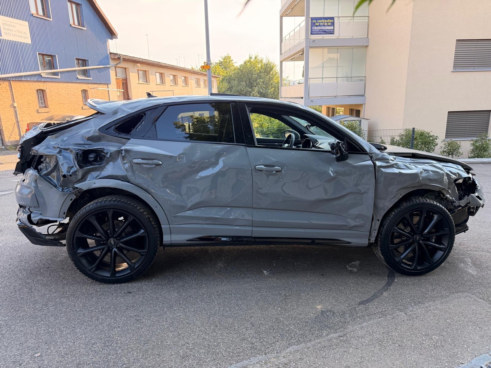 AUDI RS Q3 Sportback quattro S tronic-image-4