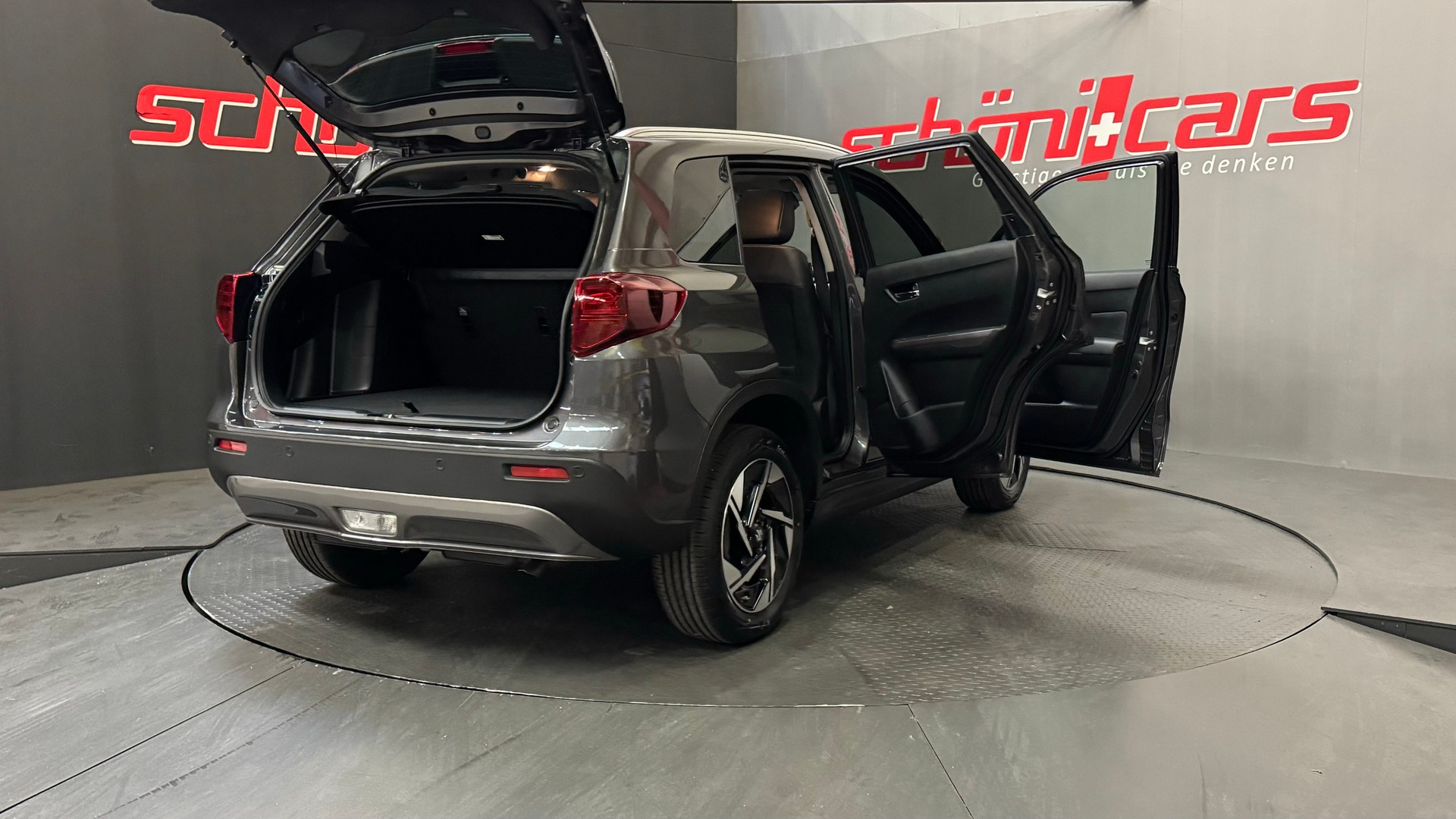 SUZUKI Vitara 1.4 Boosterjet Compact Top 4x4 Hybrid Automatic-image-6