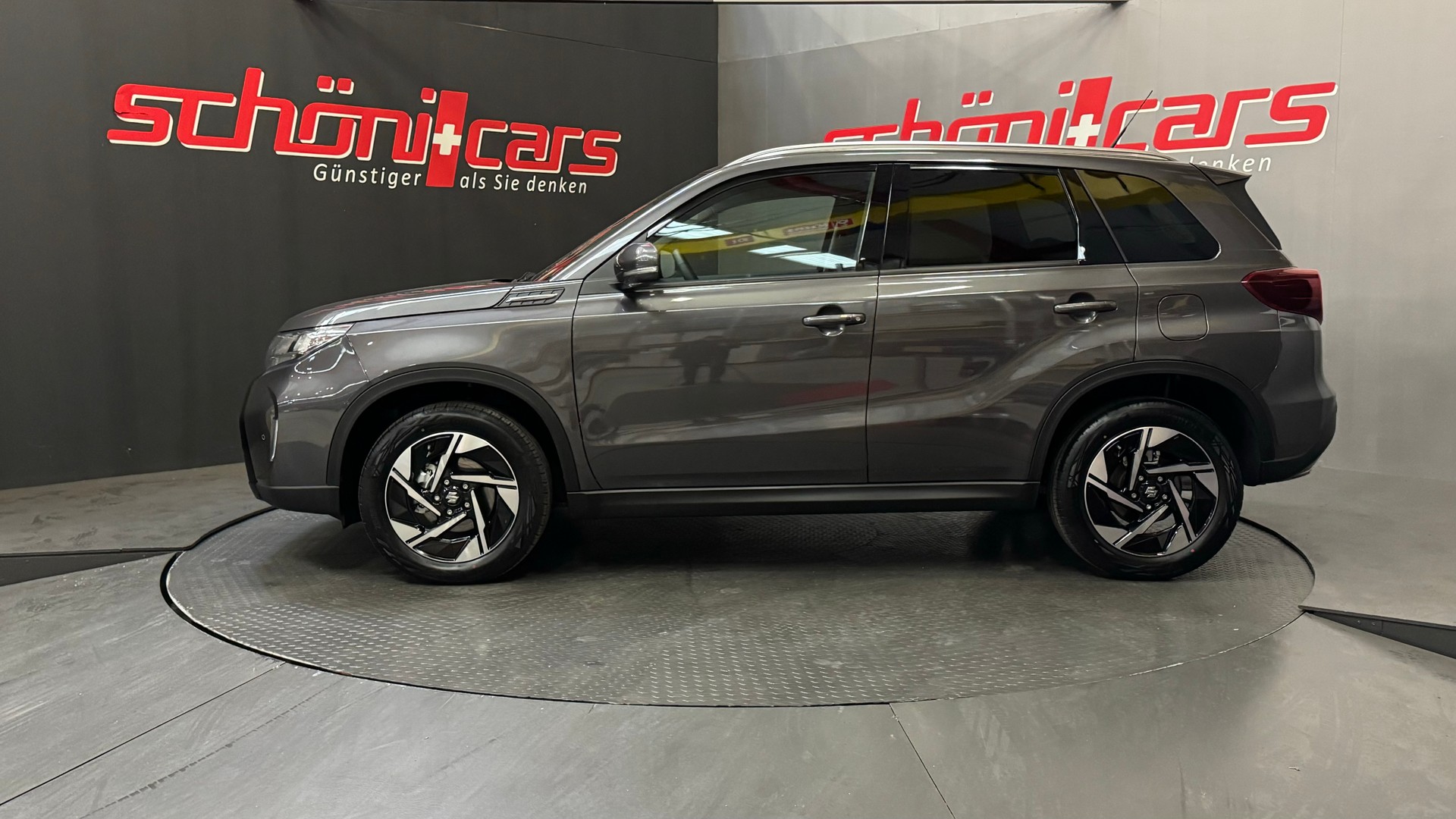 SUZUKI Vitara 1.4 Boosterjet Compact Top 4x4 Hybrid Automatic-image-2