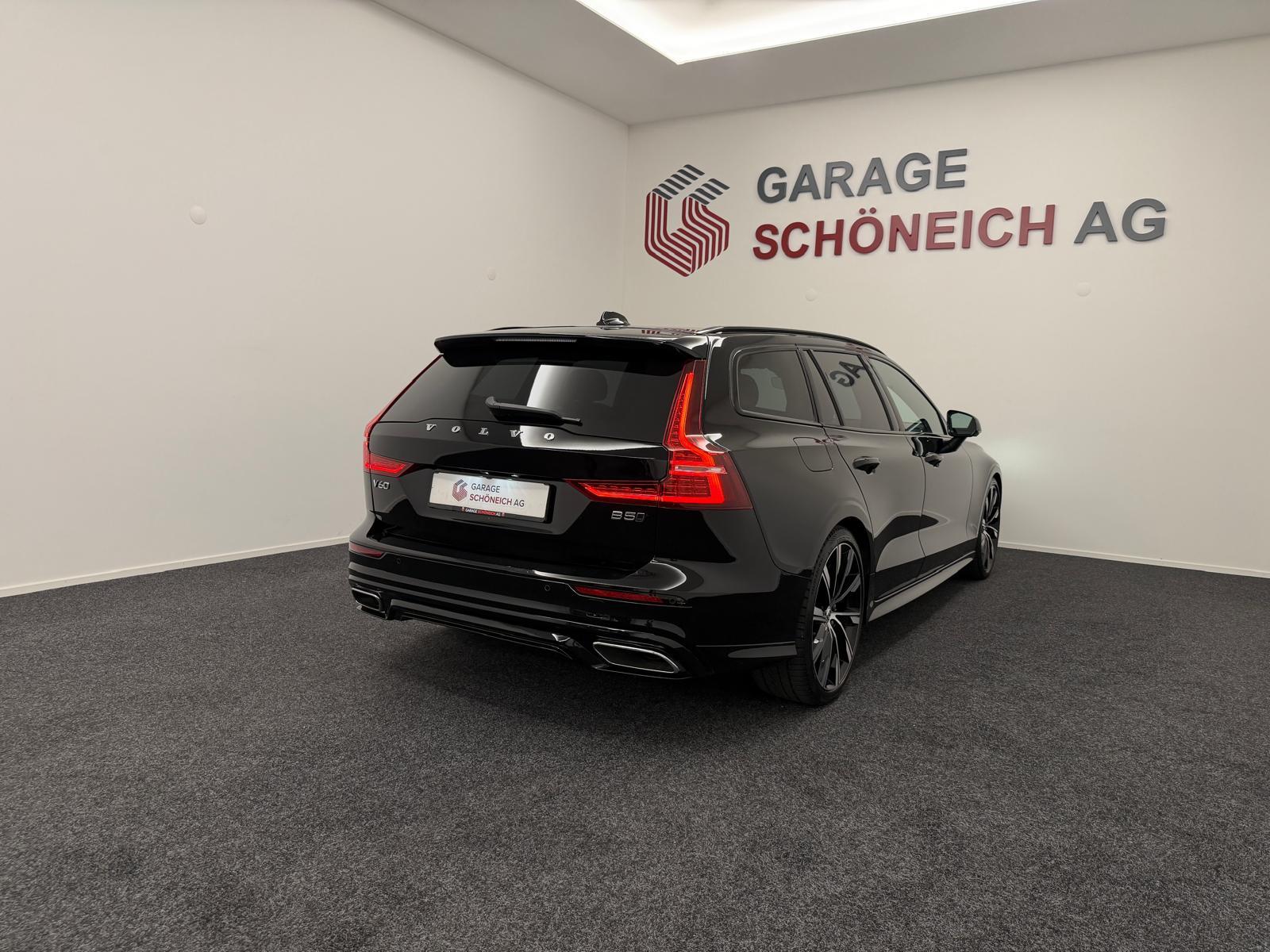 VOLVO V60 2.0 B5 R-Design AWD-image-4