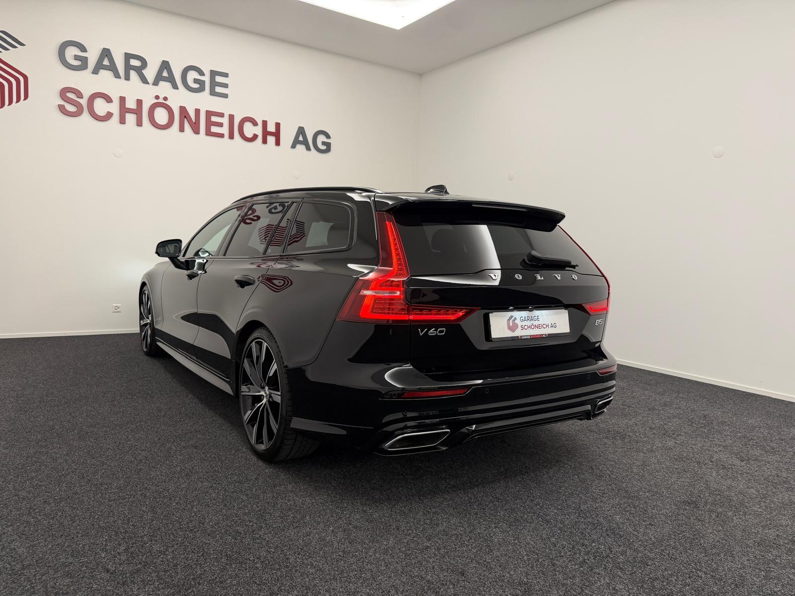 VOLVO V60 2.0 B5 R-Design AWD-image-6