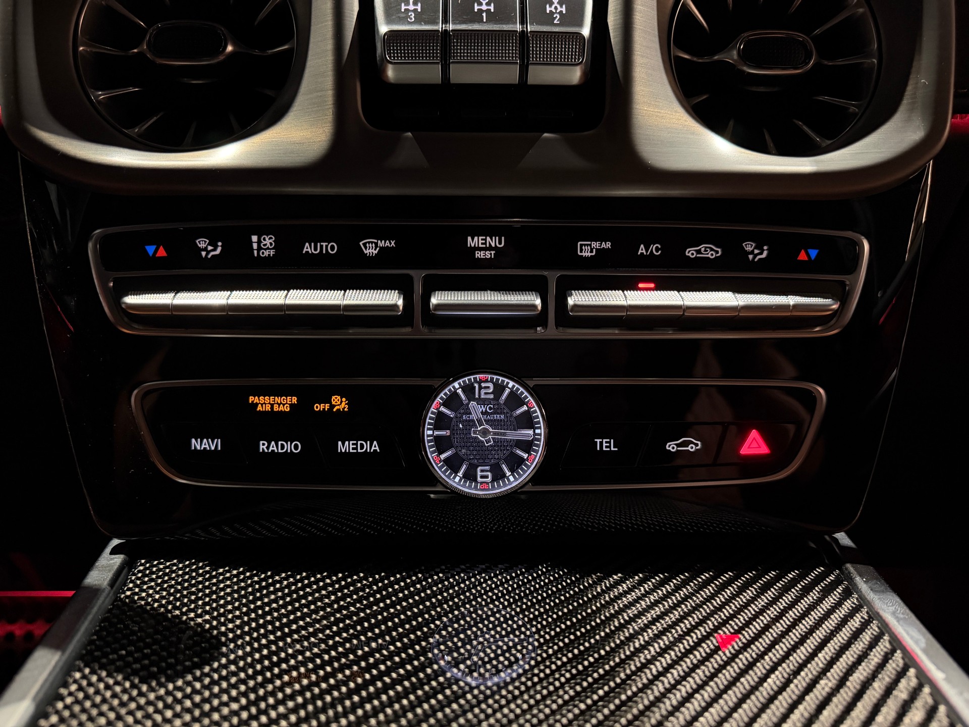 MERCEDES-BENZ G 63 AMG Speedshift Plus G-Tronic-image-12