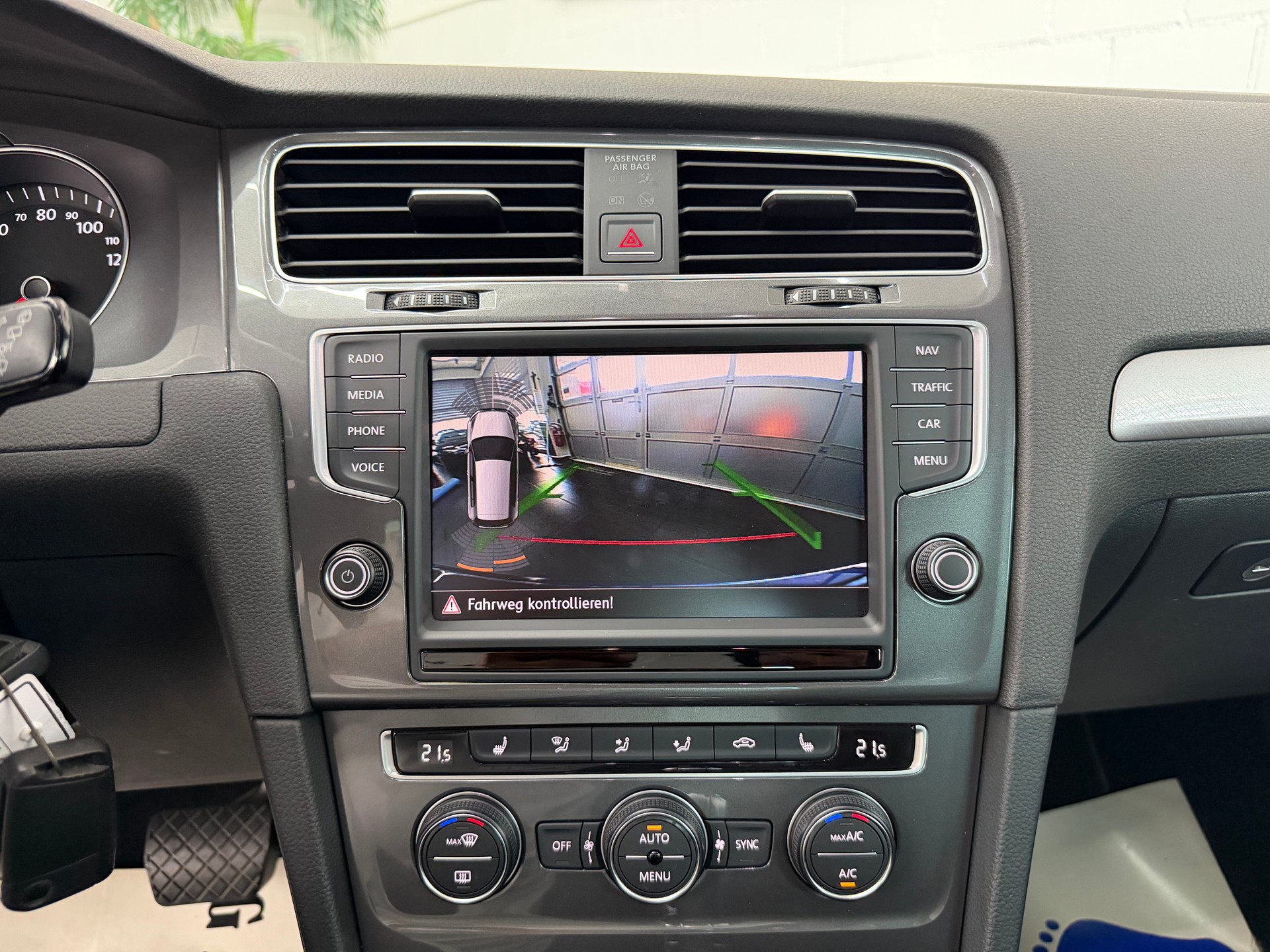 VW e-Golf ⭐️-image-14