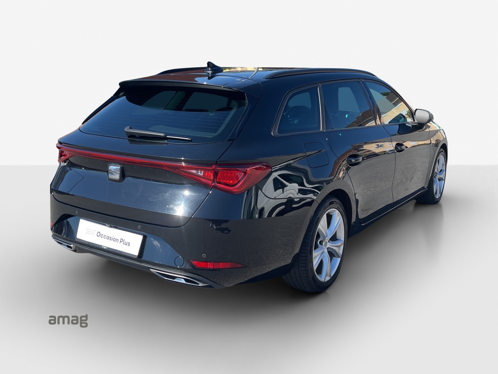 SEAT Leon ST 1.5 eTSI mHEV DSG Hola FR-image-4