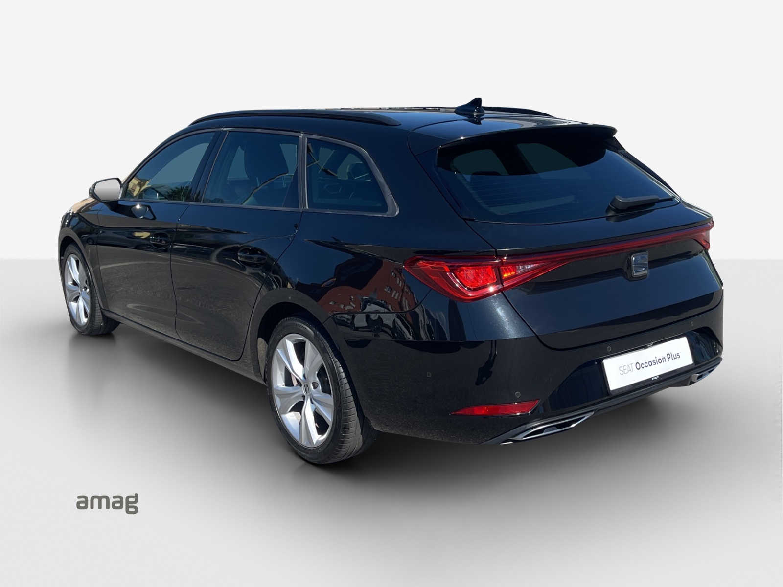 SEAT Leon ST 1.5 eTSI mHEV DSG Hola FR-image-2
