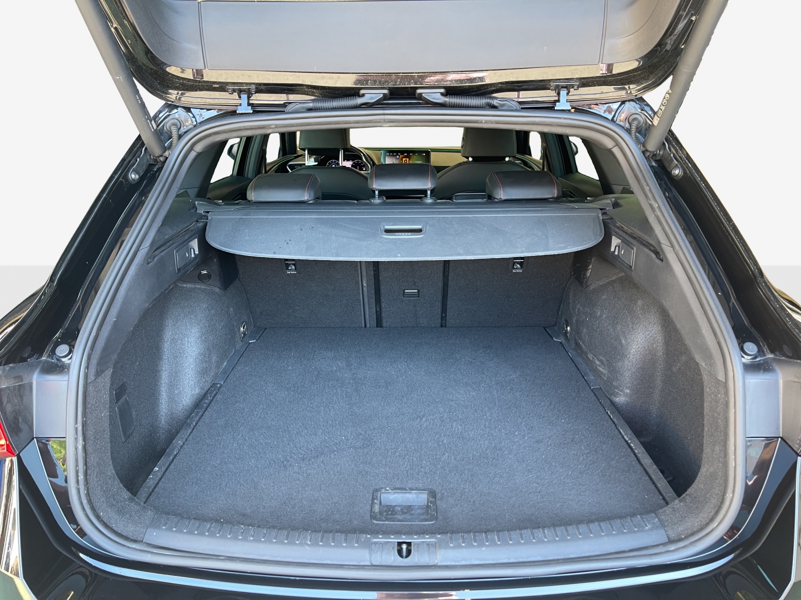 SEAT Leon ST 1.5 eTSI mHEV DSG Hola FR-image-12