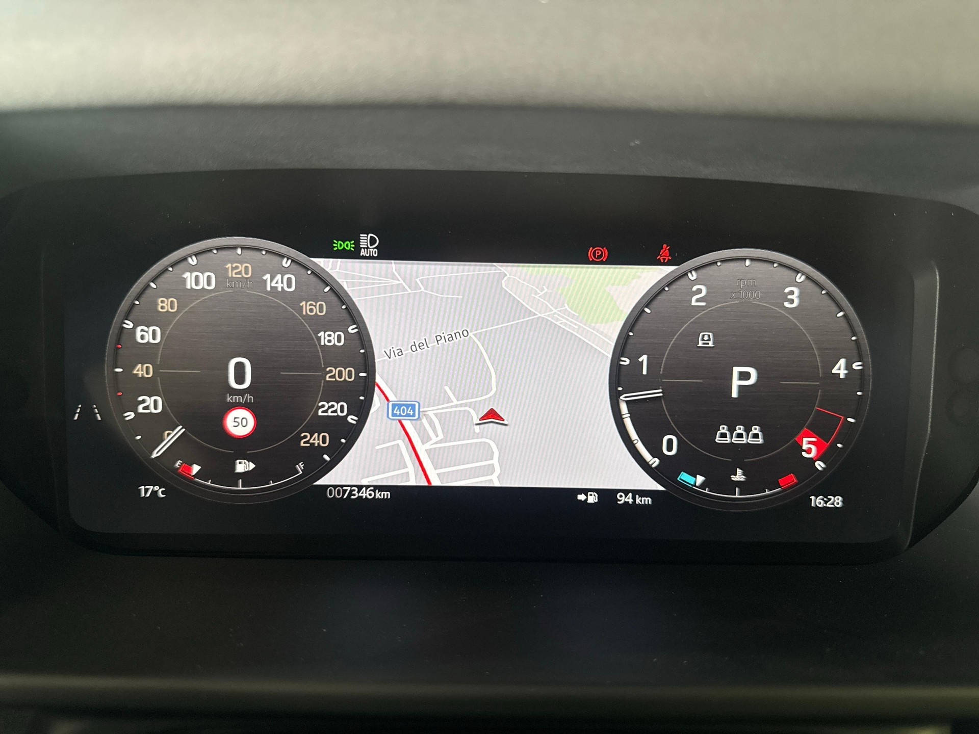 LAND ROVER Defender 110 3.0 D I6 250 X-Dynamic SE-image-18