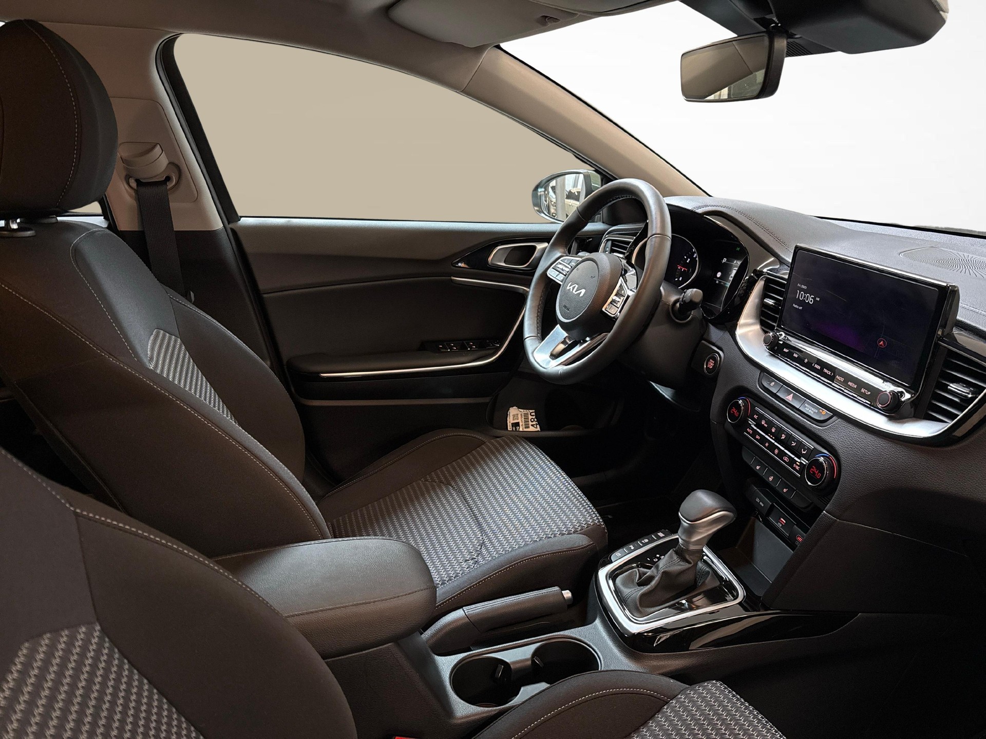KIA Ceed SW 1.5 T-GDi MHEV Power-image-9