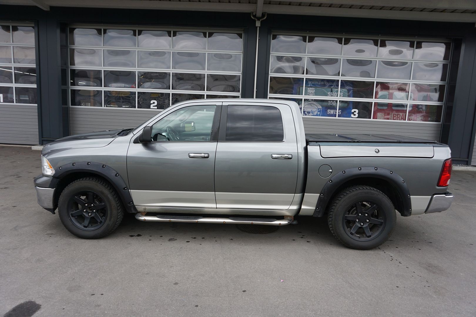 DODGE Ram Laramie-image-1