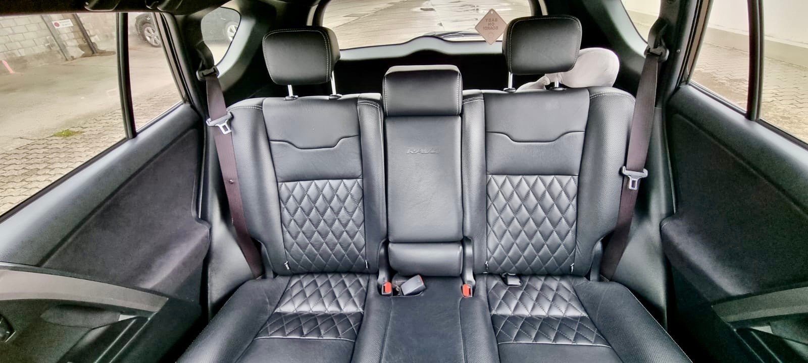 TOYOTA RAV-4-image-4