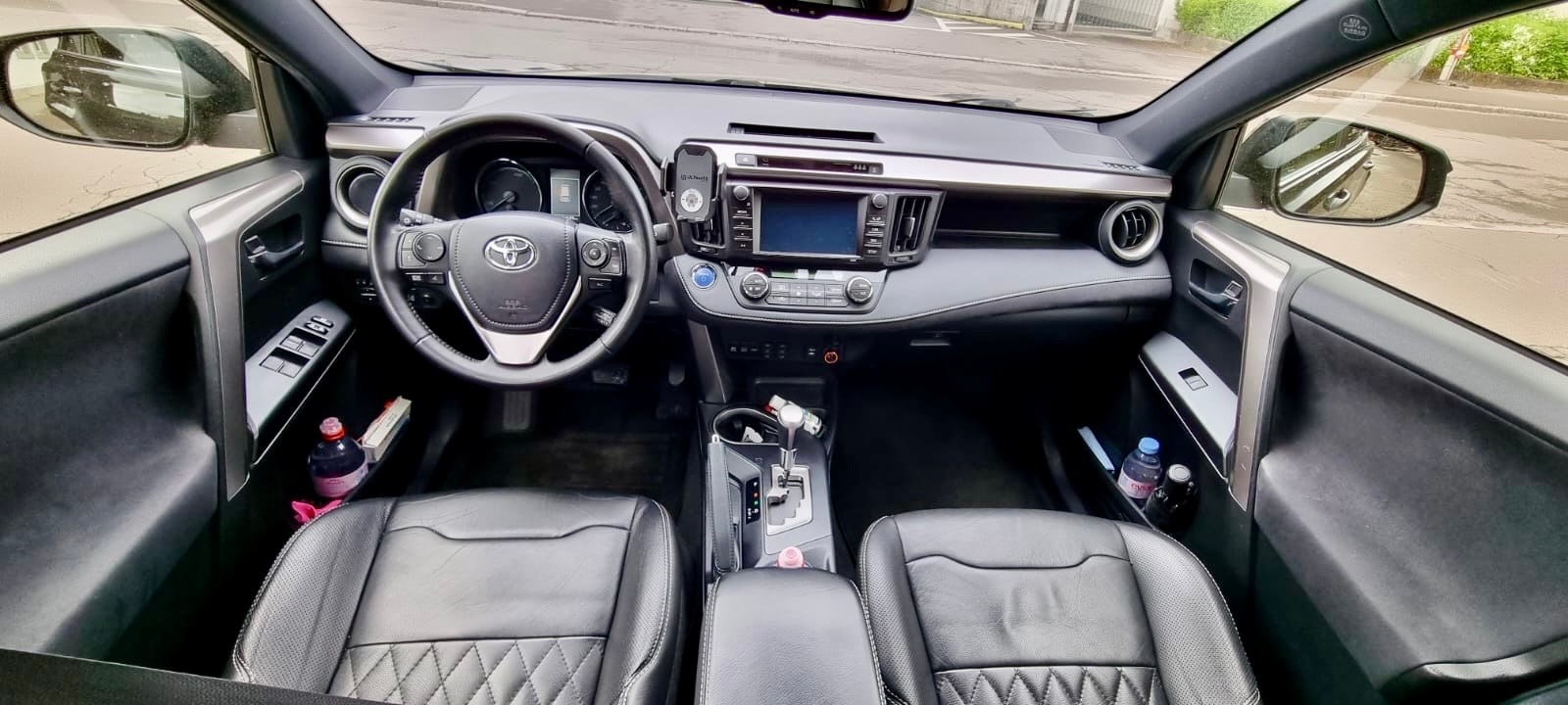 TOYOTA RAV-4-image-3