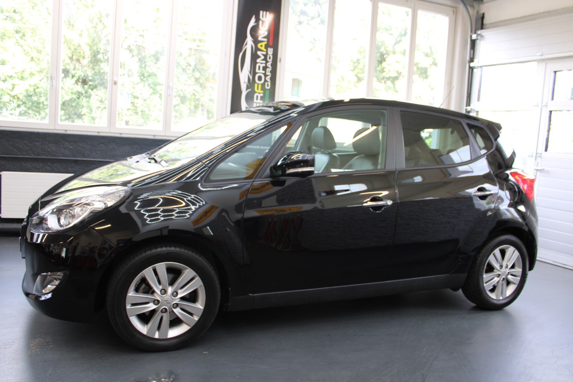 HYUNDAI iX20 1.6 Premium Automatic-image-2