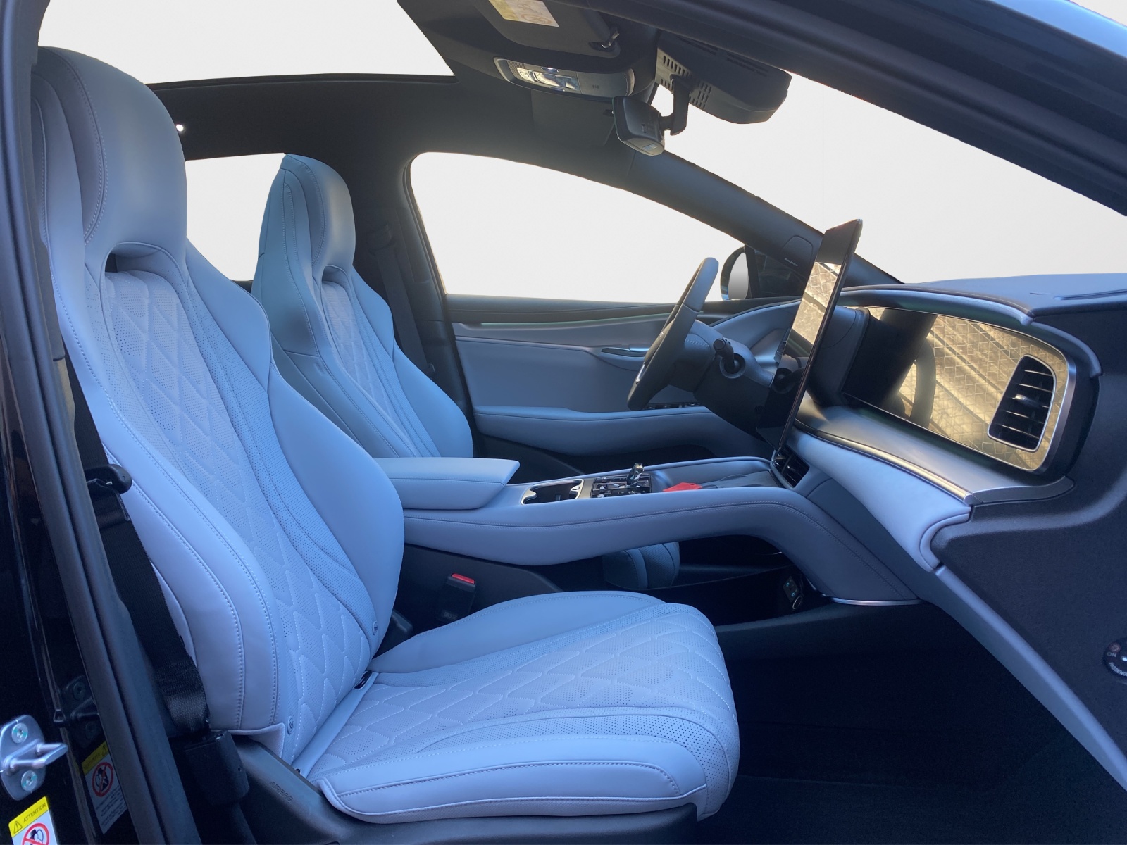 BYD Sealion 7 91,3 kWh Excellence AWD-image-13