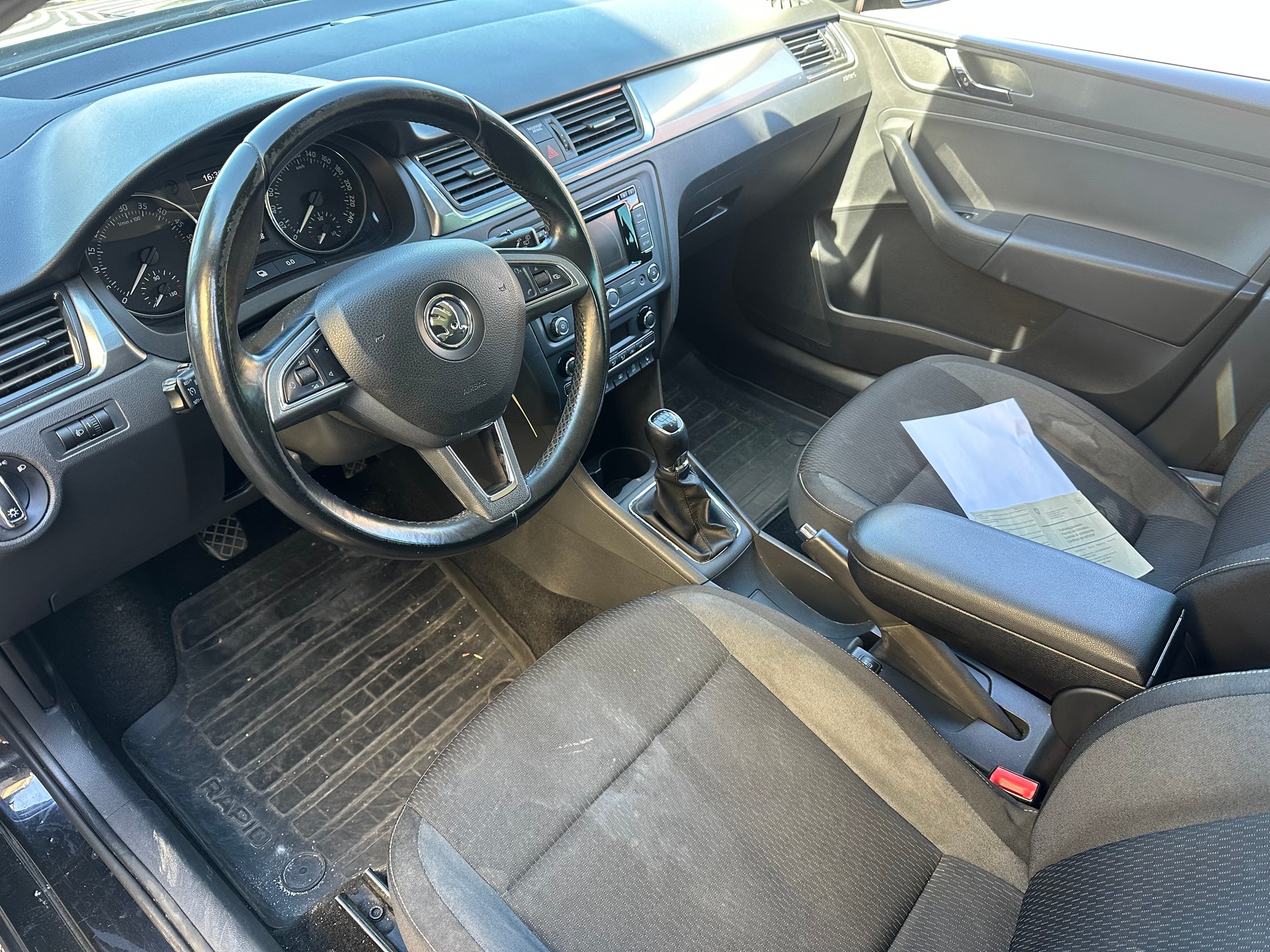 SKODA Rapid Spaceback 1.6 TDI Ambition-image-1