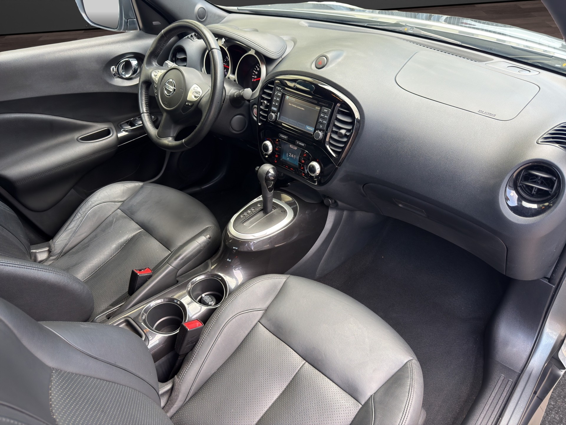 NISSAN Juke 1.6 acenta Xtronic CVT-image-18
