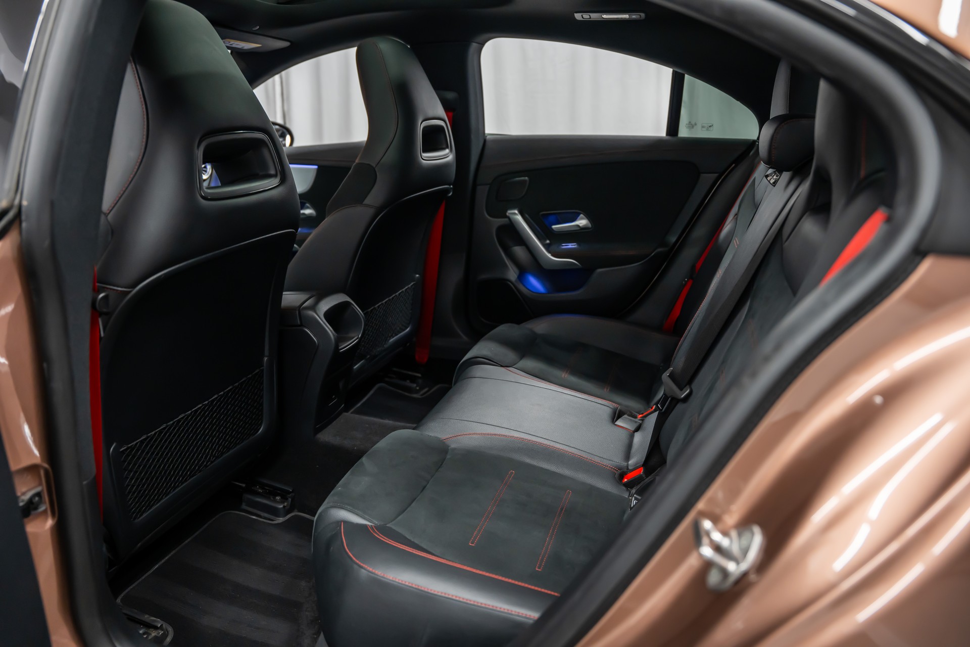 MERCEDES-BENZ CLA 35 AMG 4Matic 7G-DCT *Manufaktur*Aerodynamik-Plus*Panorama*360*-image-14
