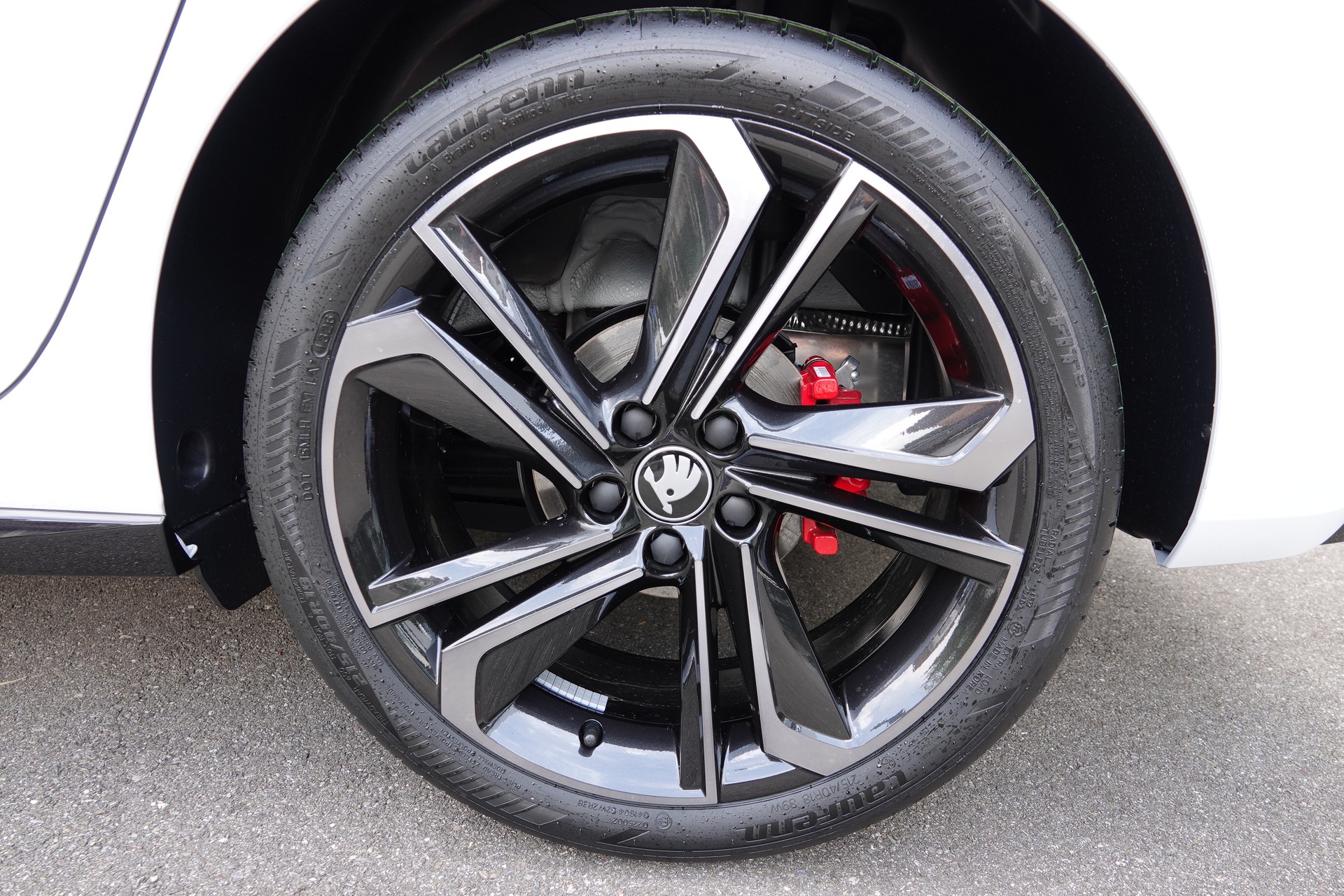 SKODA Fabia 1.5 TSI Motorsport Edition DSG-image-22
