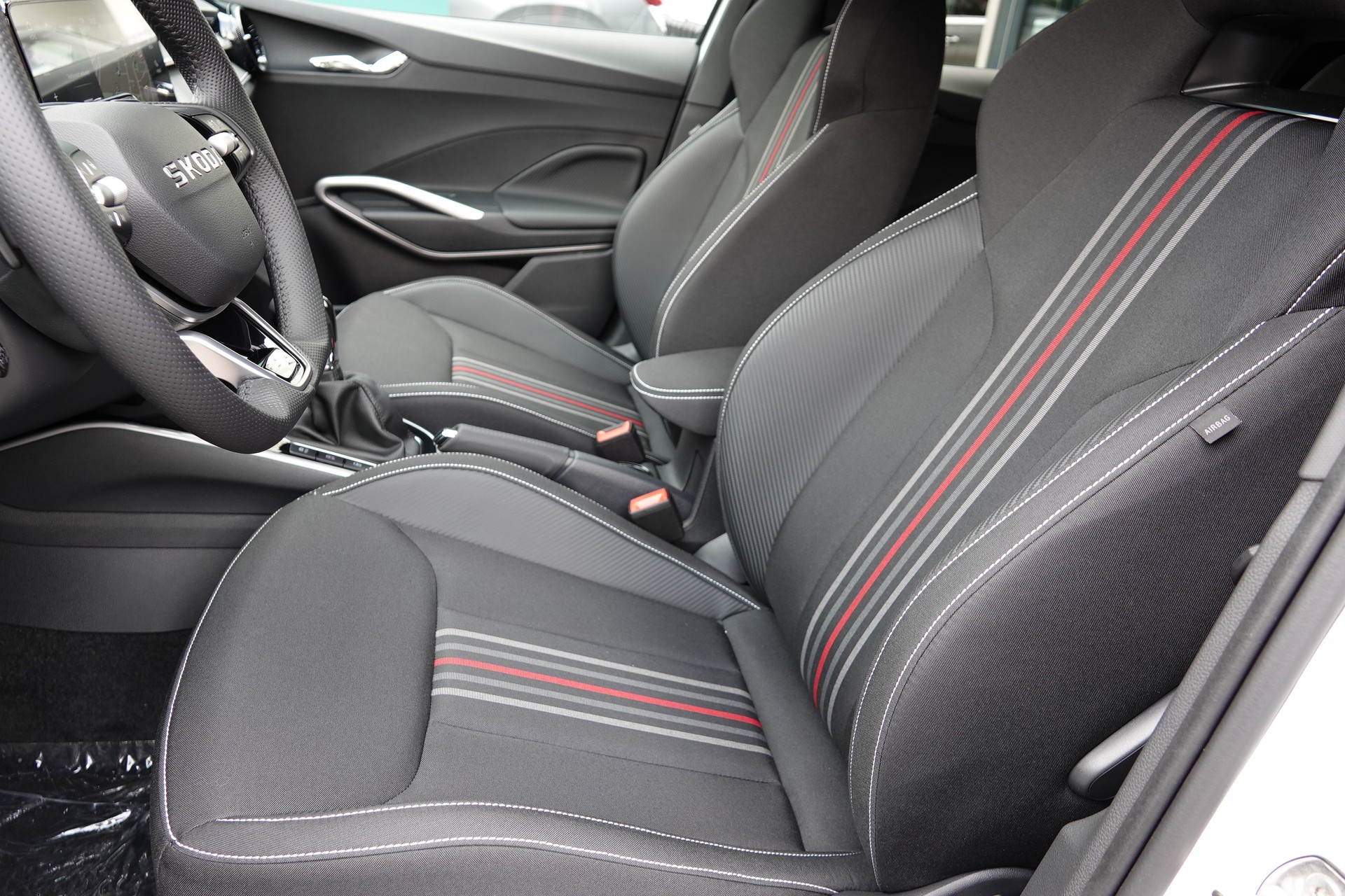 SKODA Fabia 1.5 TSI Motorsport Edition DSG-image-10