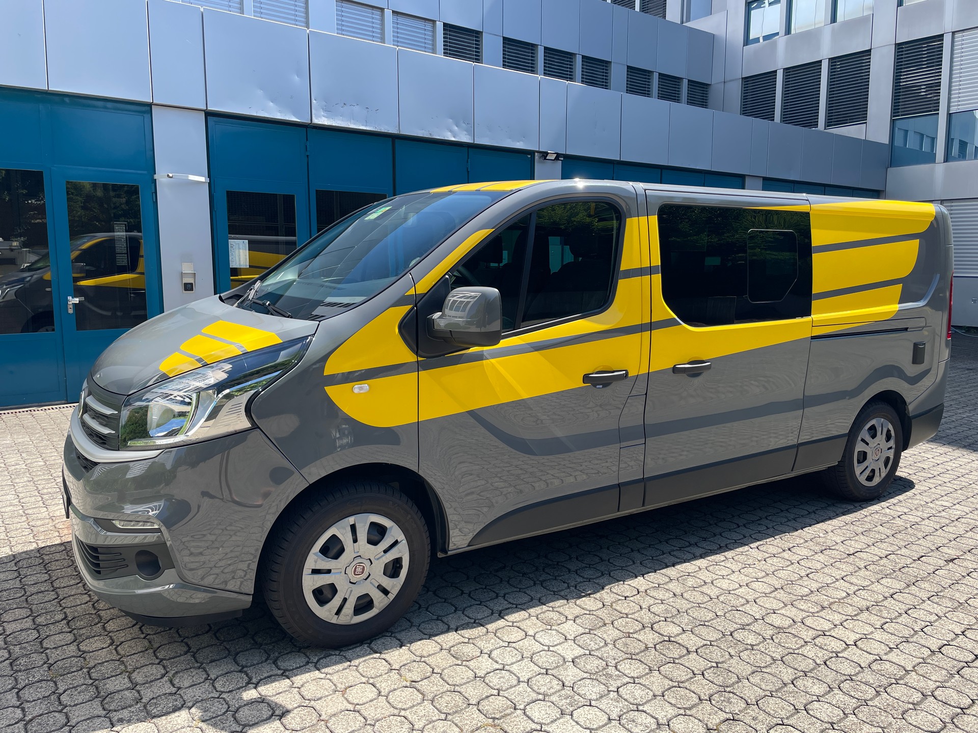 FIAT Talento Yellow Camper 1.6 EJ 125-image-1