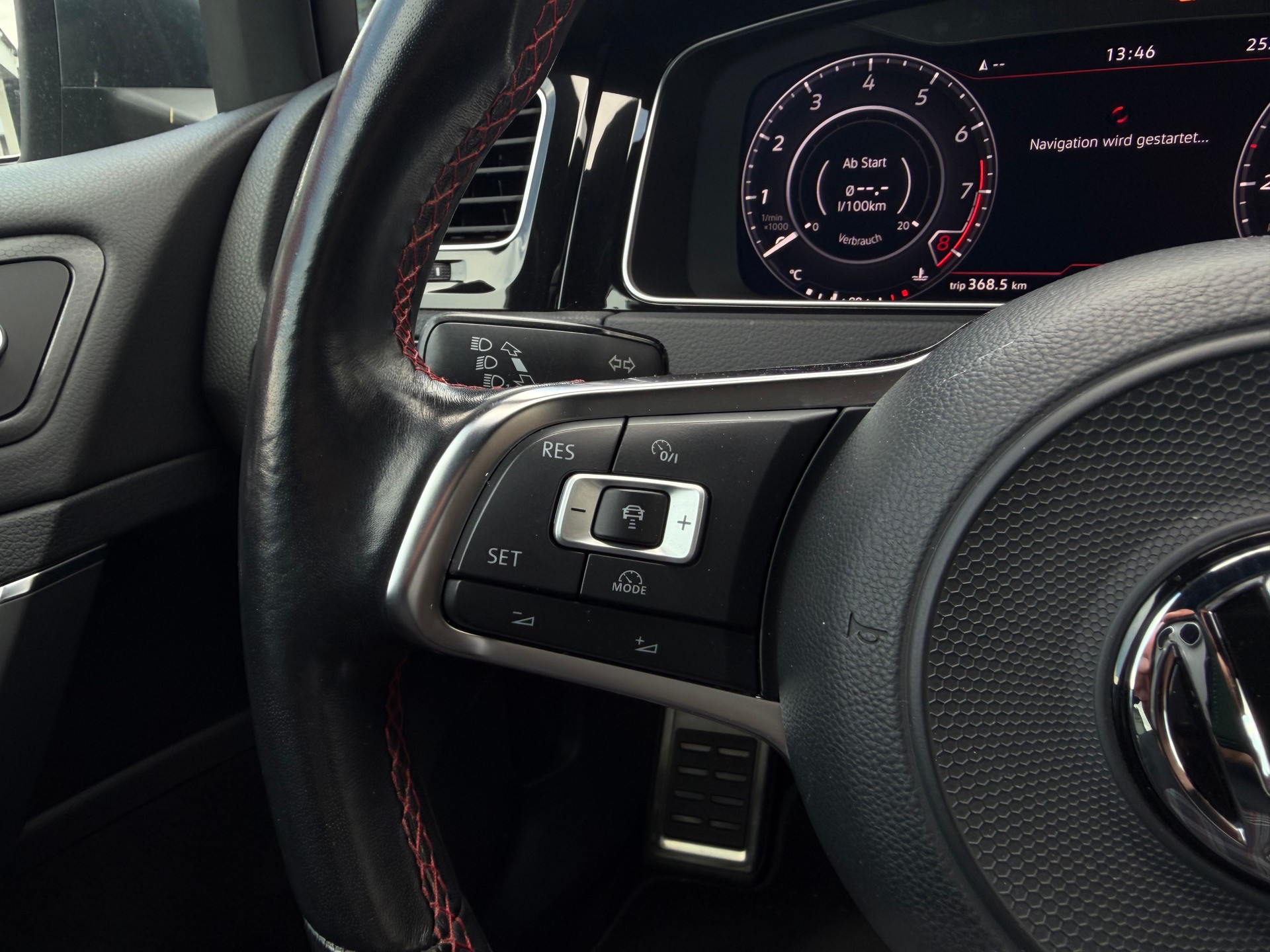 VW Golf 2.0 TSI GTI Performance-image-16