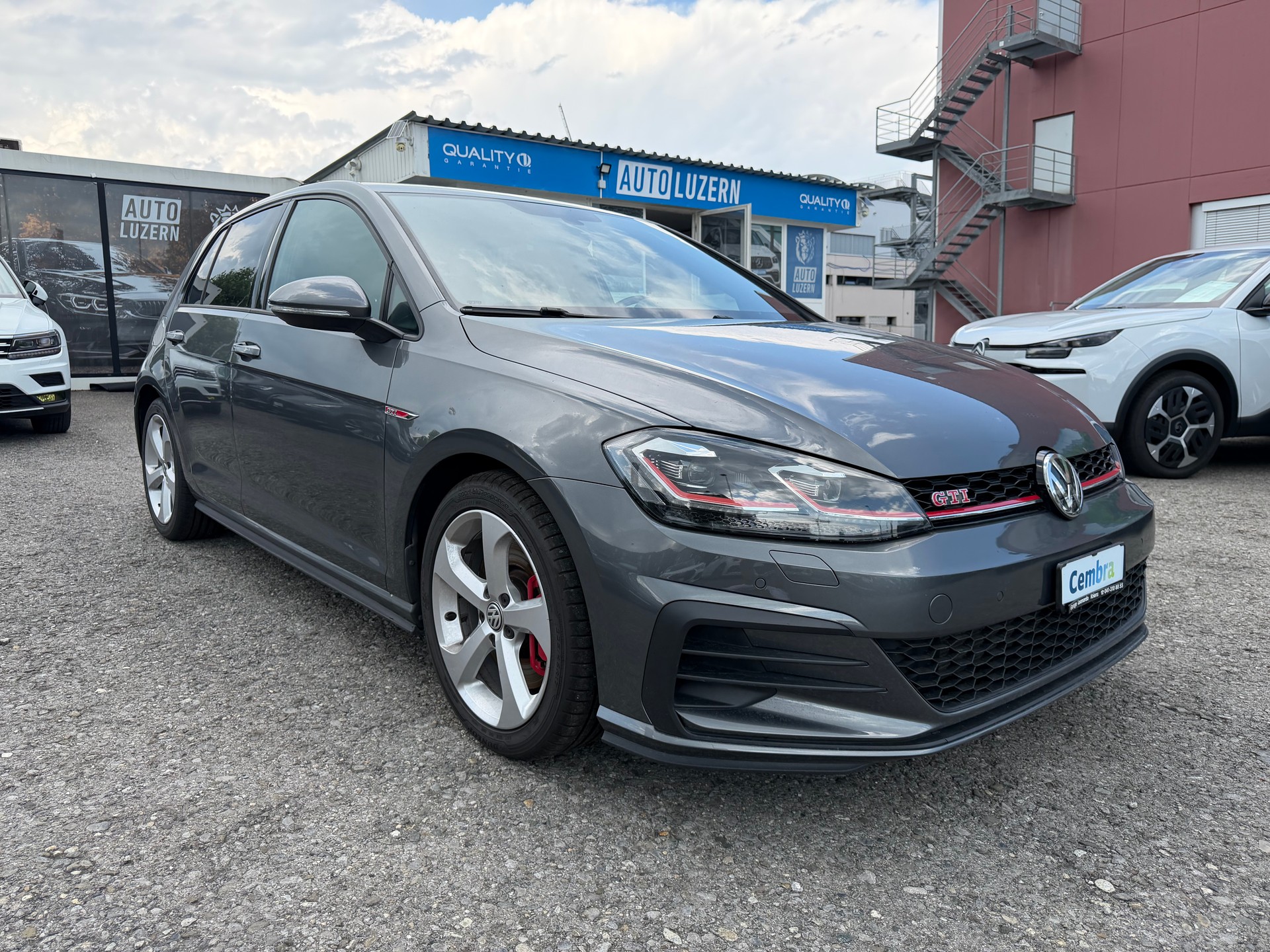 VW Golf 2.0 TSI GTI Performance-image-3
