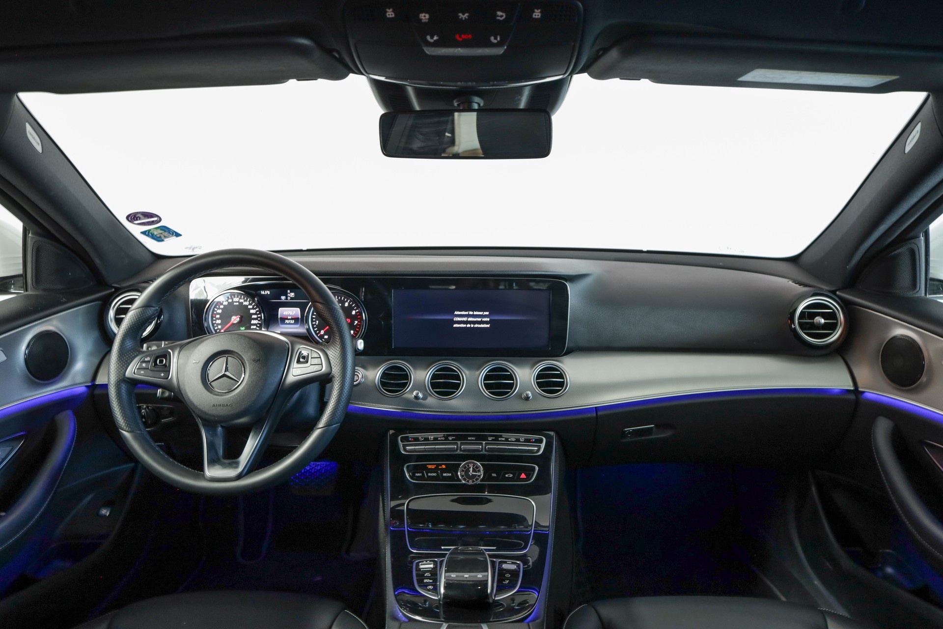 MERCEDES-BENZ E 200 Avantgarde 4 Matic 9G-Tronic-image-12