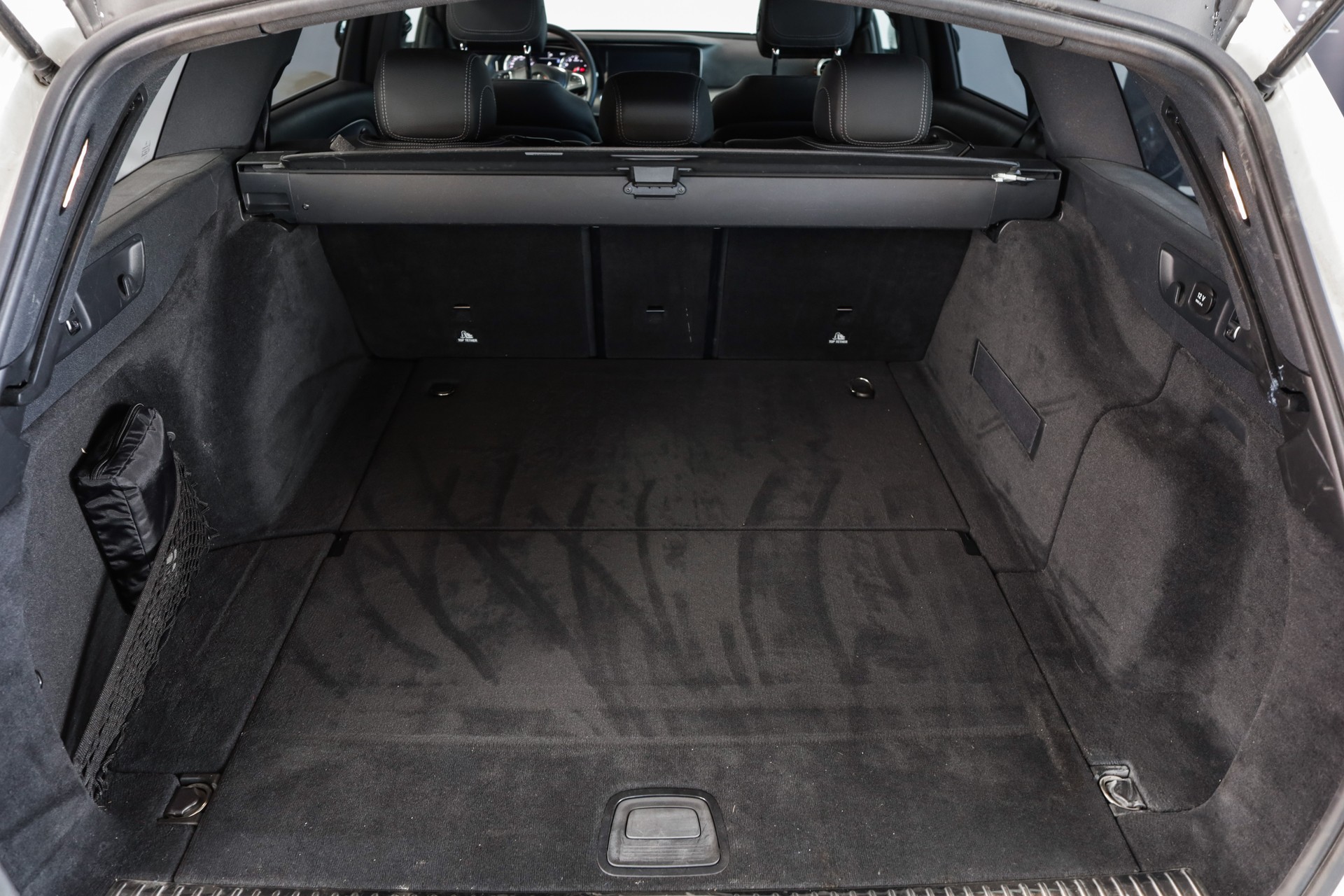 MERCEDES-BENZ E 200 Avantgarde 4 Matic 9G-Tronic-image-22