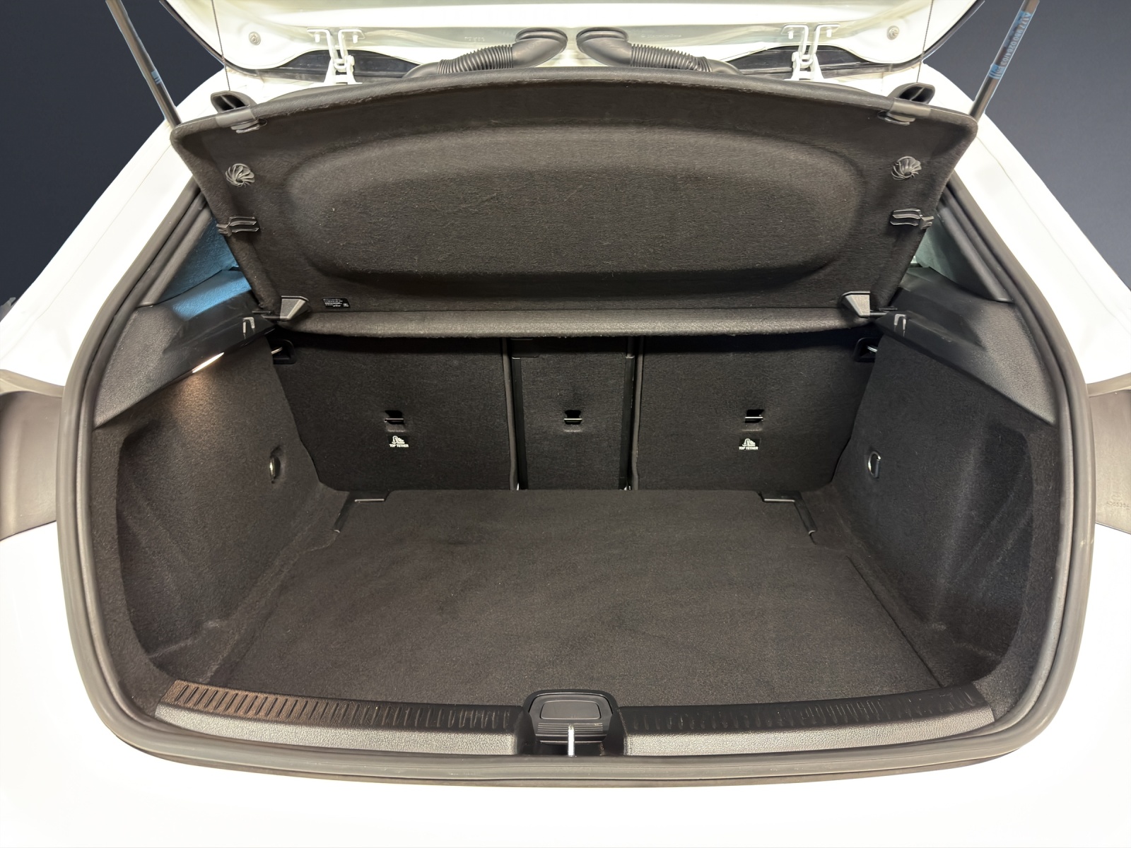 MERCEDES-BENZ A 200 Style-image-16