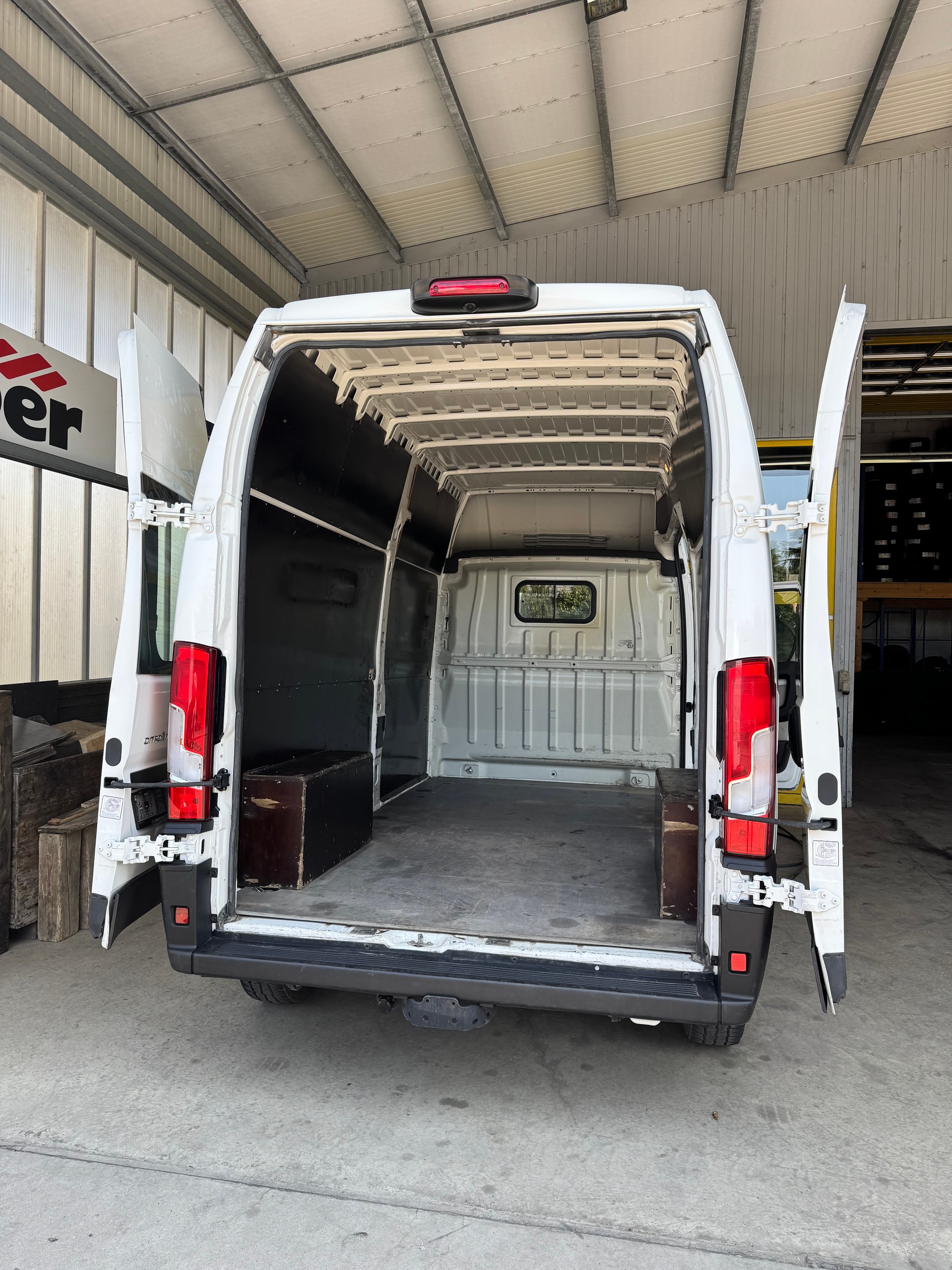 CITROEN 2.0 BlueHDi 160 L3H3-image-2