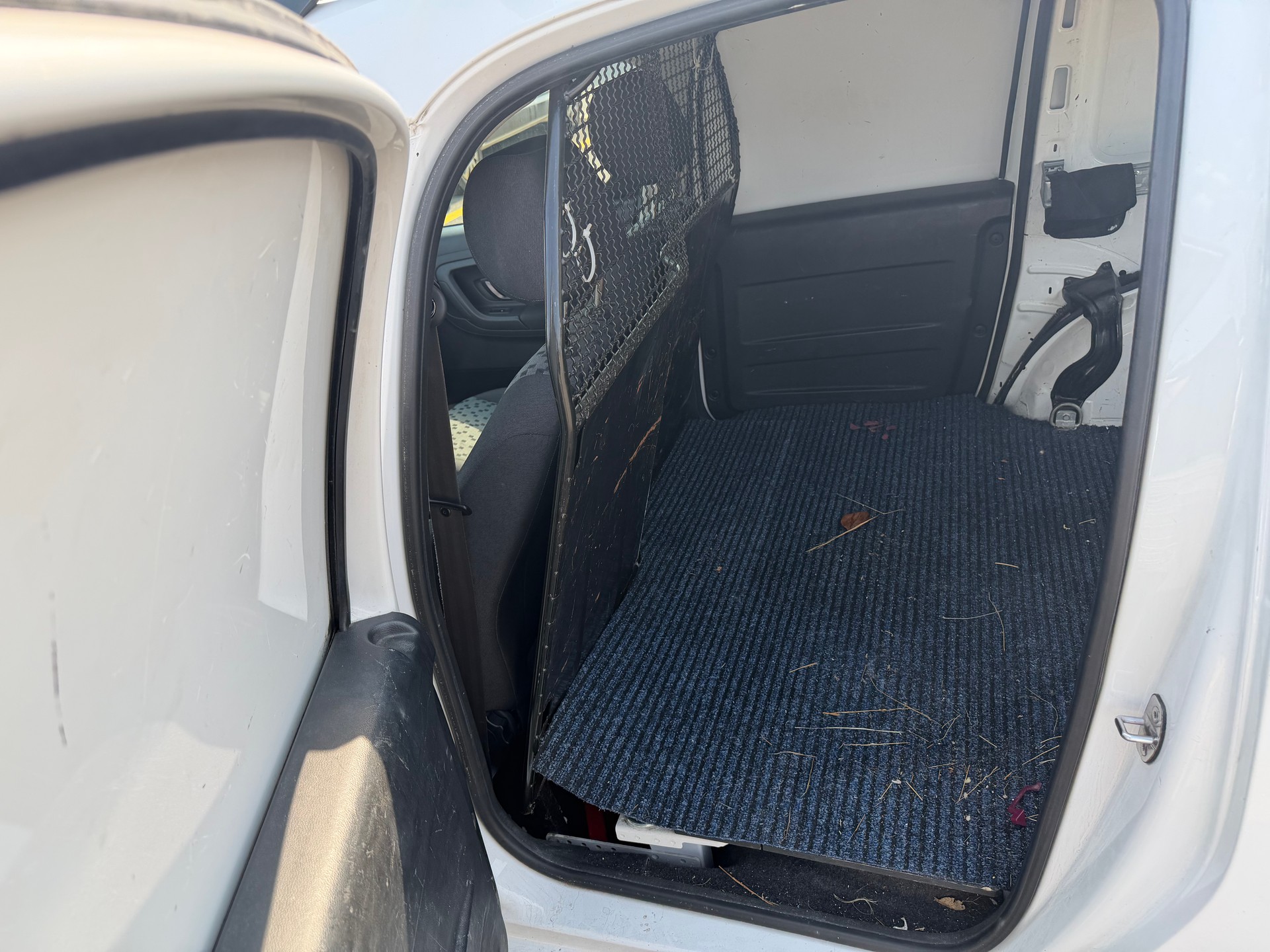 SKODA Praktik 1.2 HTP-image-10