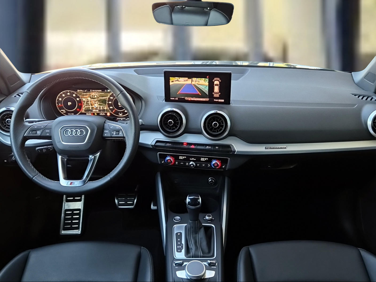 AUDI Q2 40 TFSI S line Attraction quattro S-tronic Daytonagrau Perleffekt-image-6