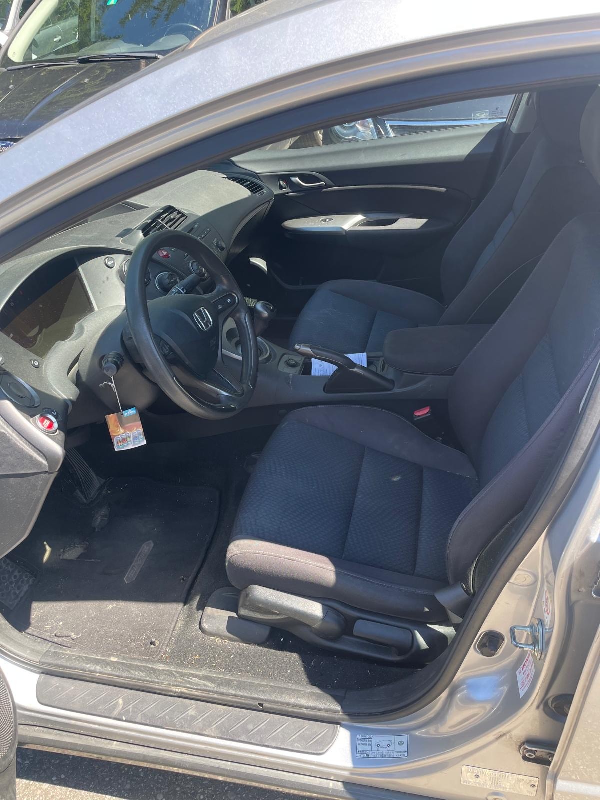 HONDA Civic 1.4i Comfort-image-10