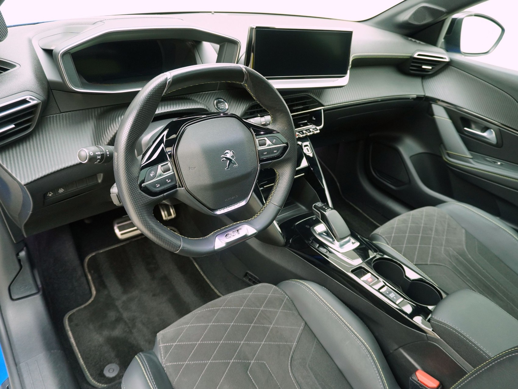 PEUGEOT 208 e-GT Pack-image-8