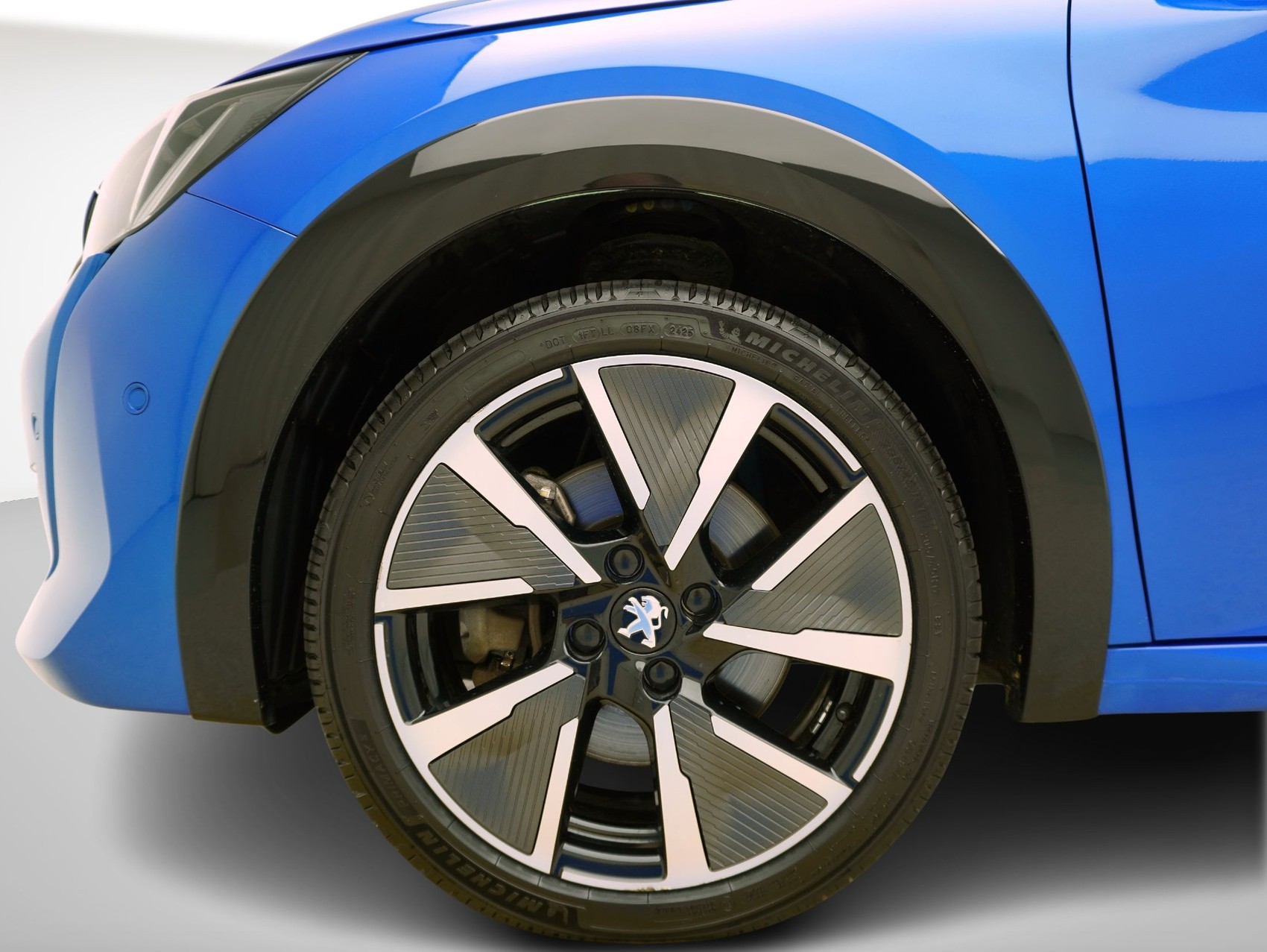 PEUGEOT 208 e-GT Pack-image-5