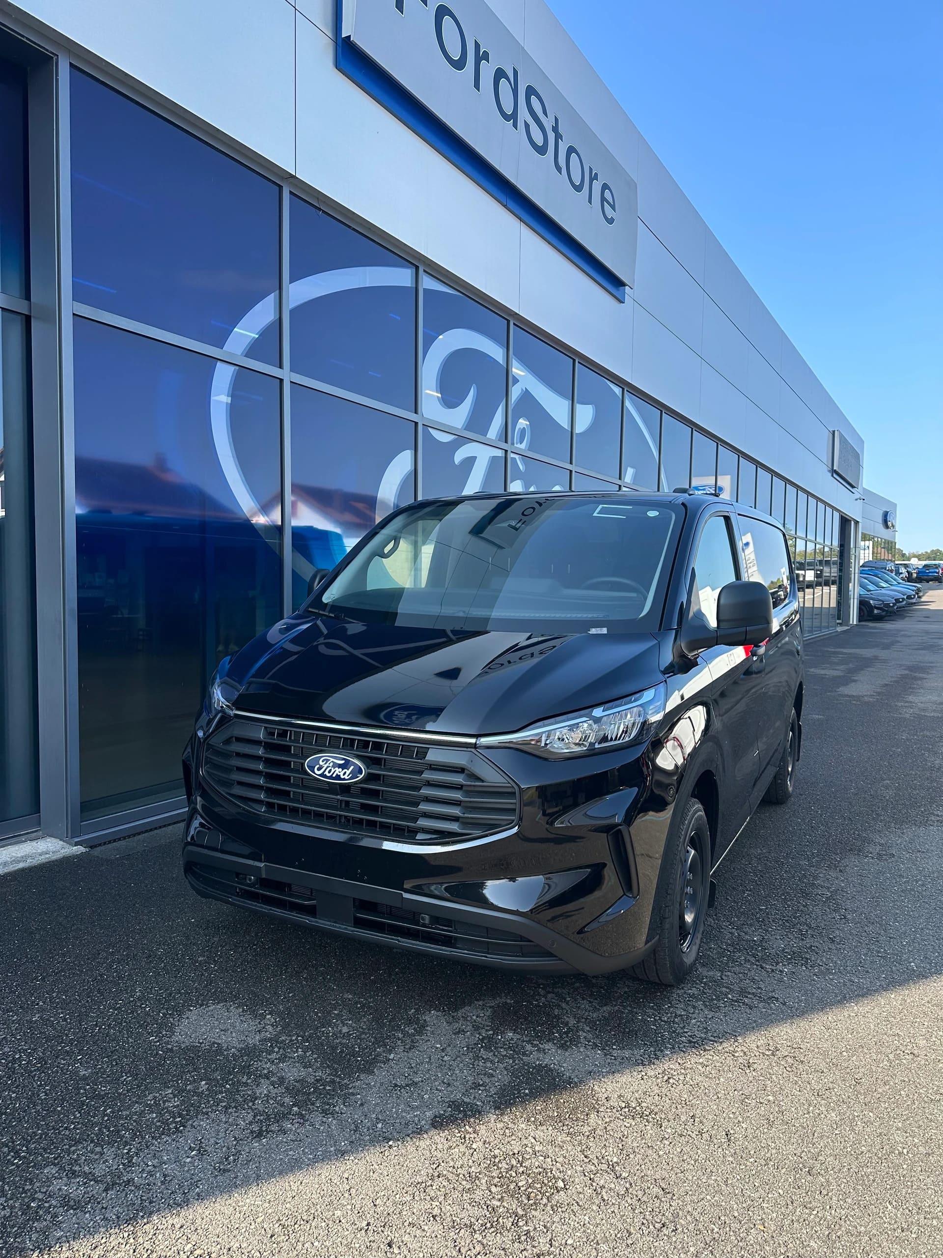 FORD Transit Custom Van 320 L1 2.0 EcoBl Trend/136CV/Aut.