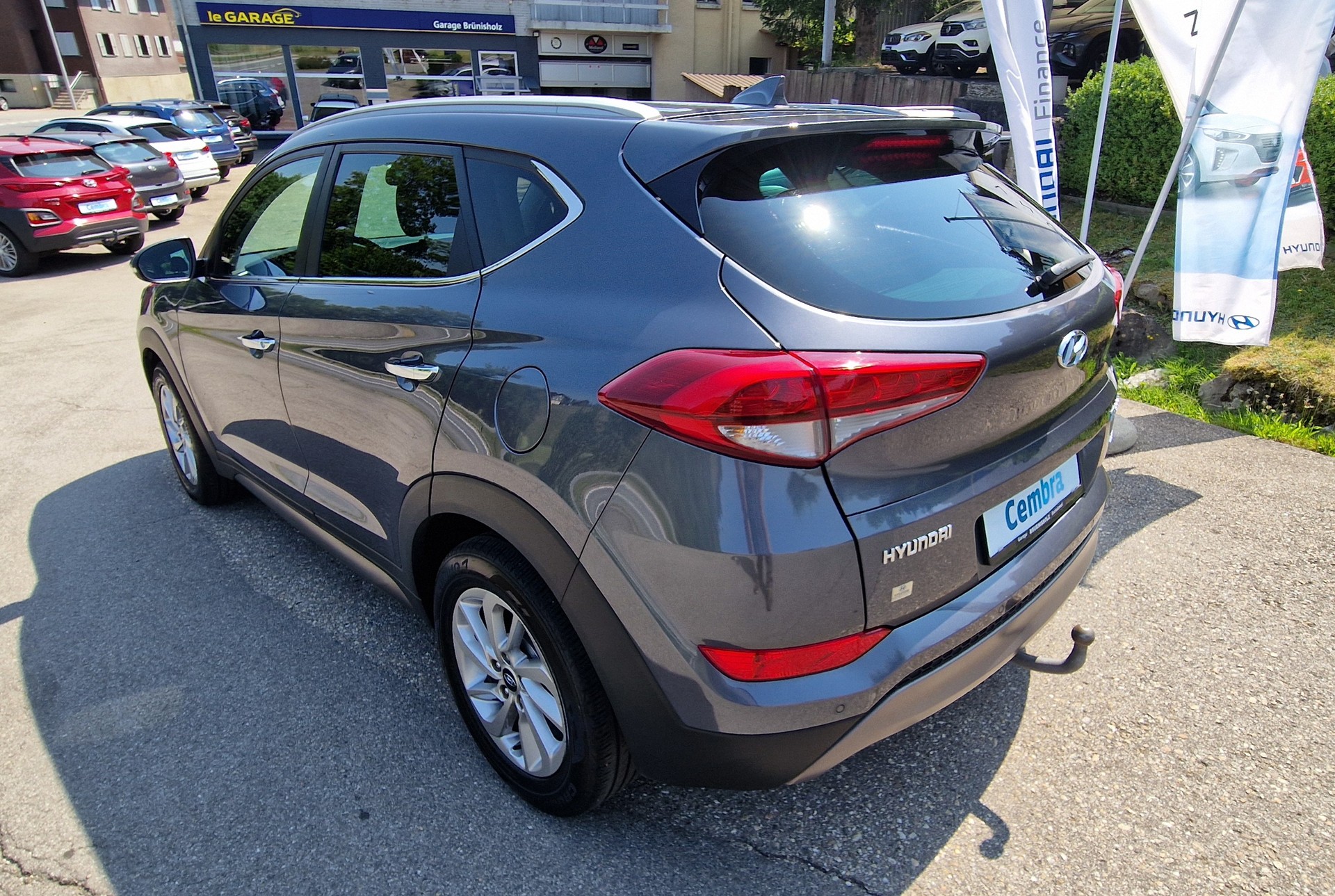 HYUNDAI Tucson 2.0 CRDI Plena 4WD-image-3
