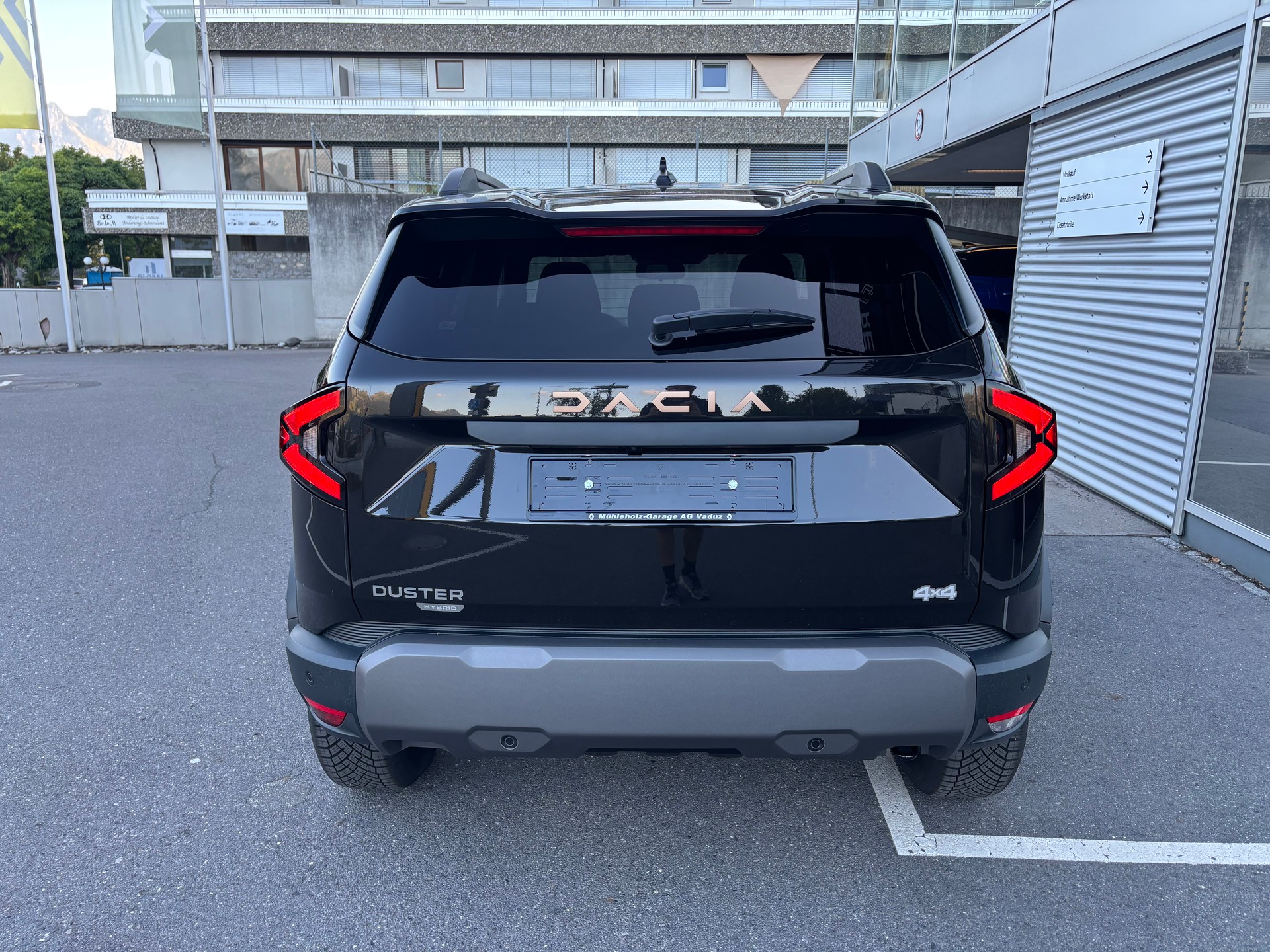 DACIA Duster TCe Hybrid 150 48V Extreme 4x4-image-3