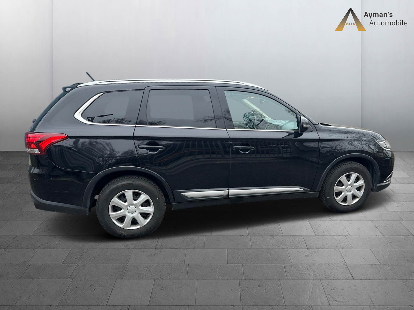 MITSUBISHI Outlander 2.2 DID Diamond 4WD Automatic-image-4