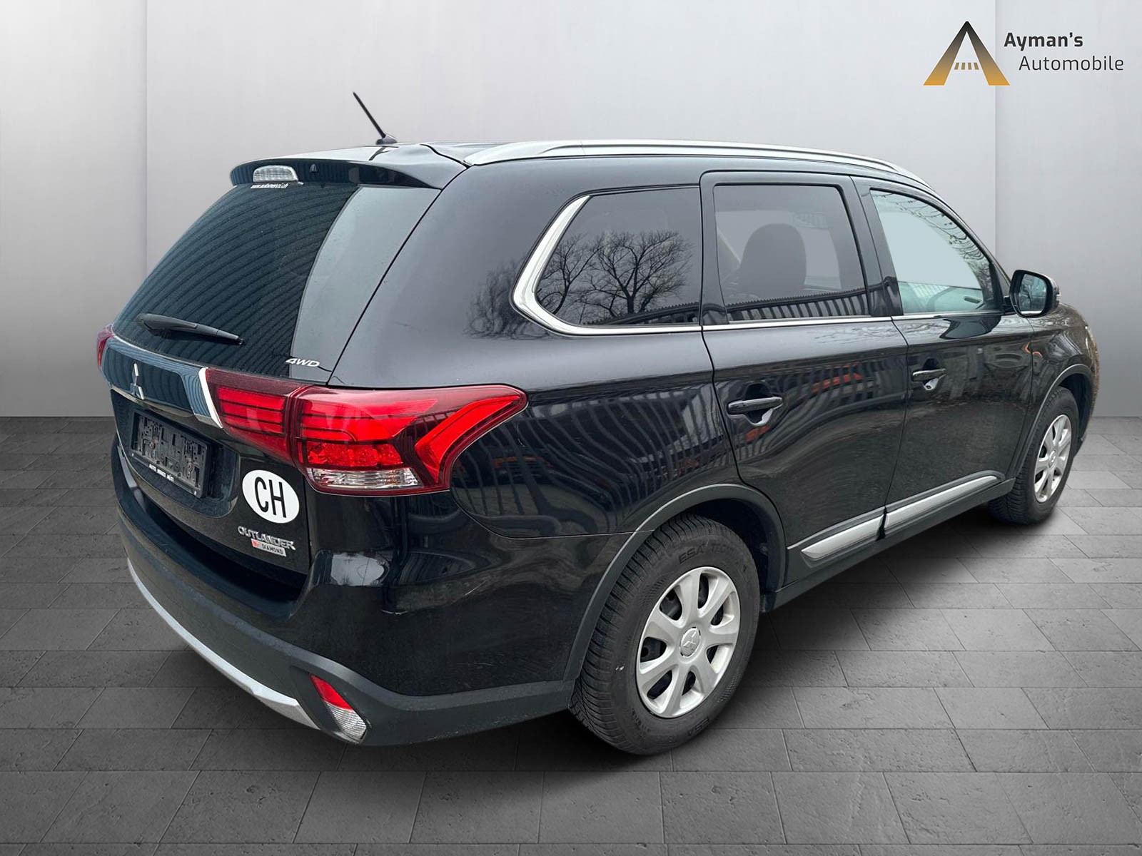MITSUBISHI Outlander 2.2 DID Diamond 4WD Automatic-image-3