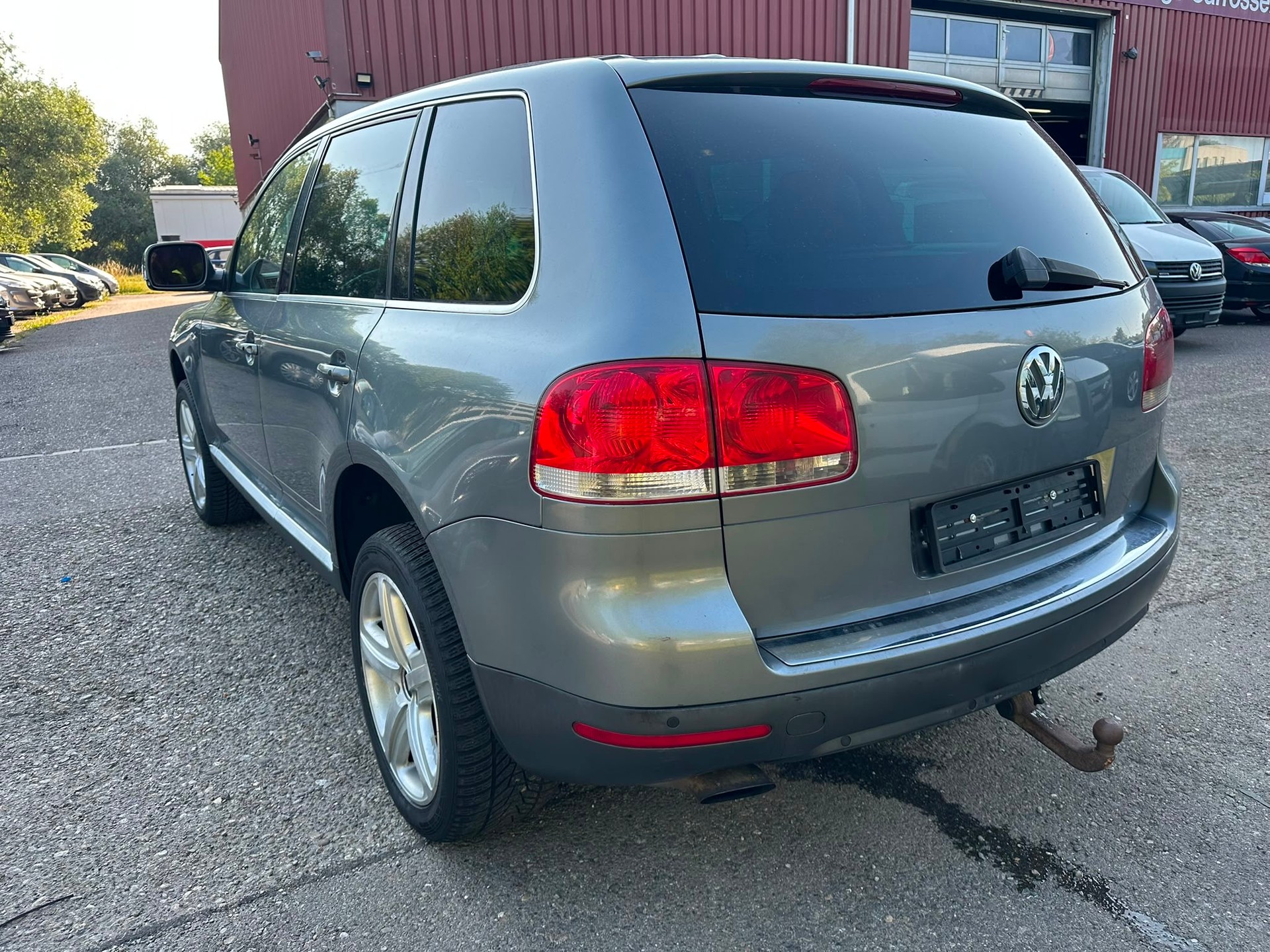 VW Touareg 5.0 TDI V10 Automatic-image-8
