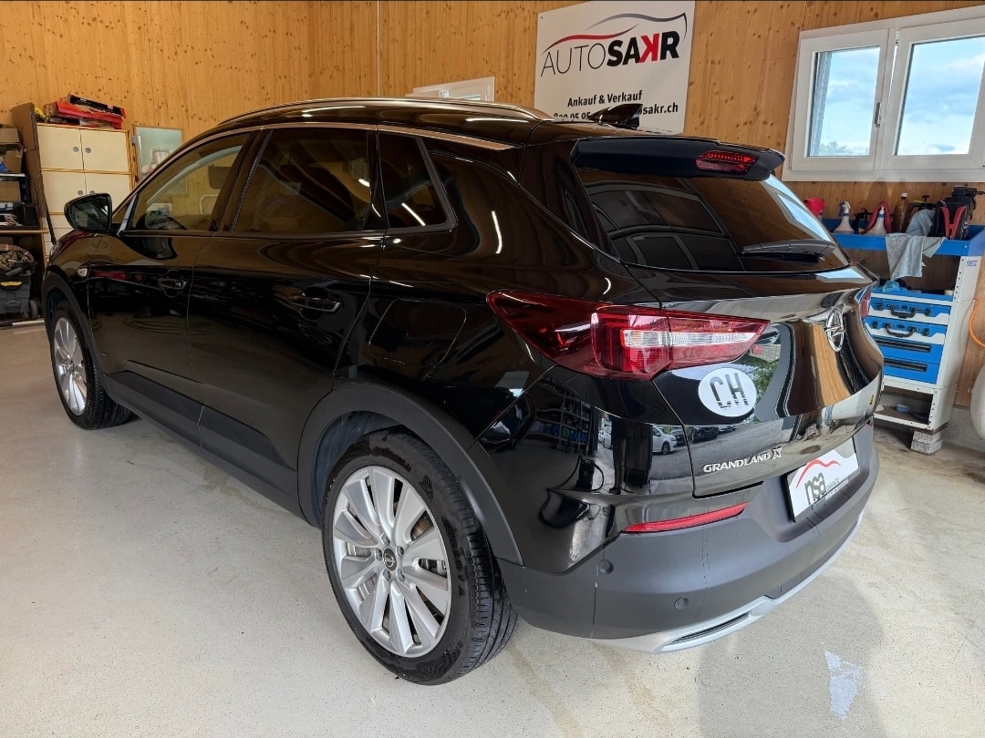 OPEL Grandland X 1.6 Hybrid4 Ultimate Automatik-image-5