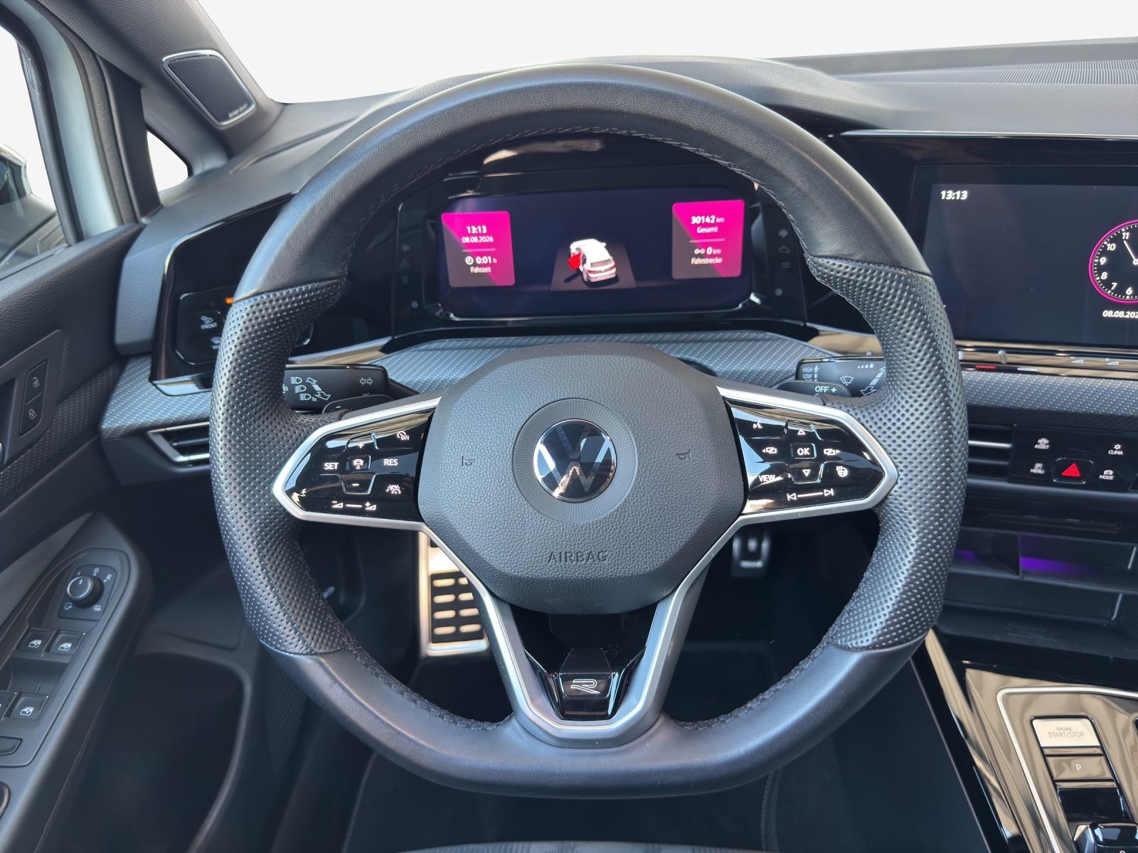 VW Golf 2.0 TSI R-Line DSG 4 Motion-image-9
