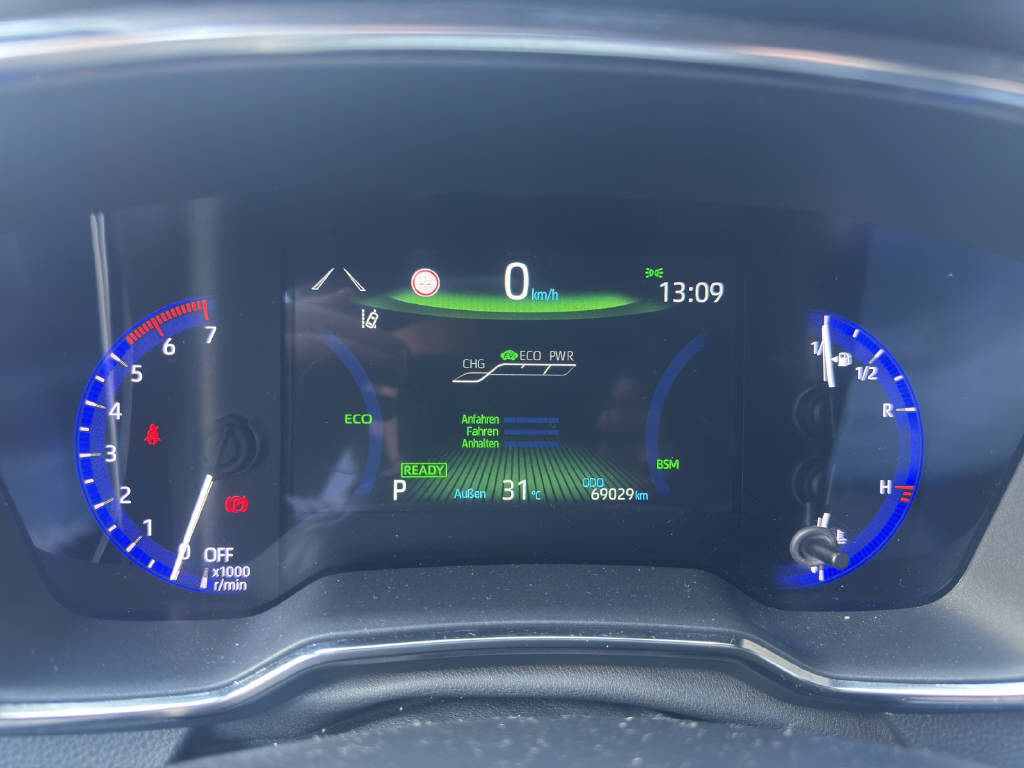 TOYOTA Corolla Touring Sports 1.8 HSD Trend-image-9