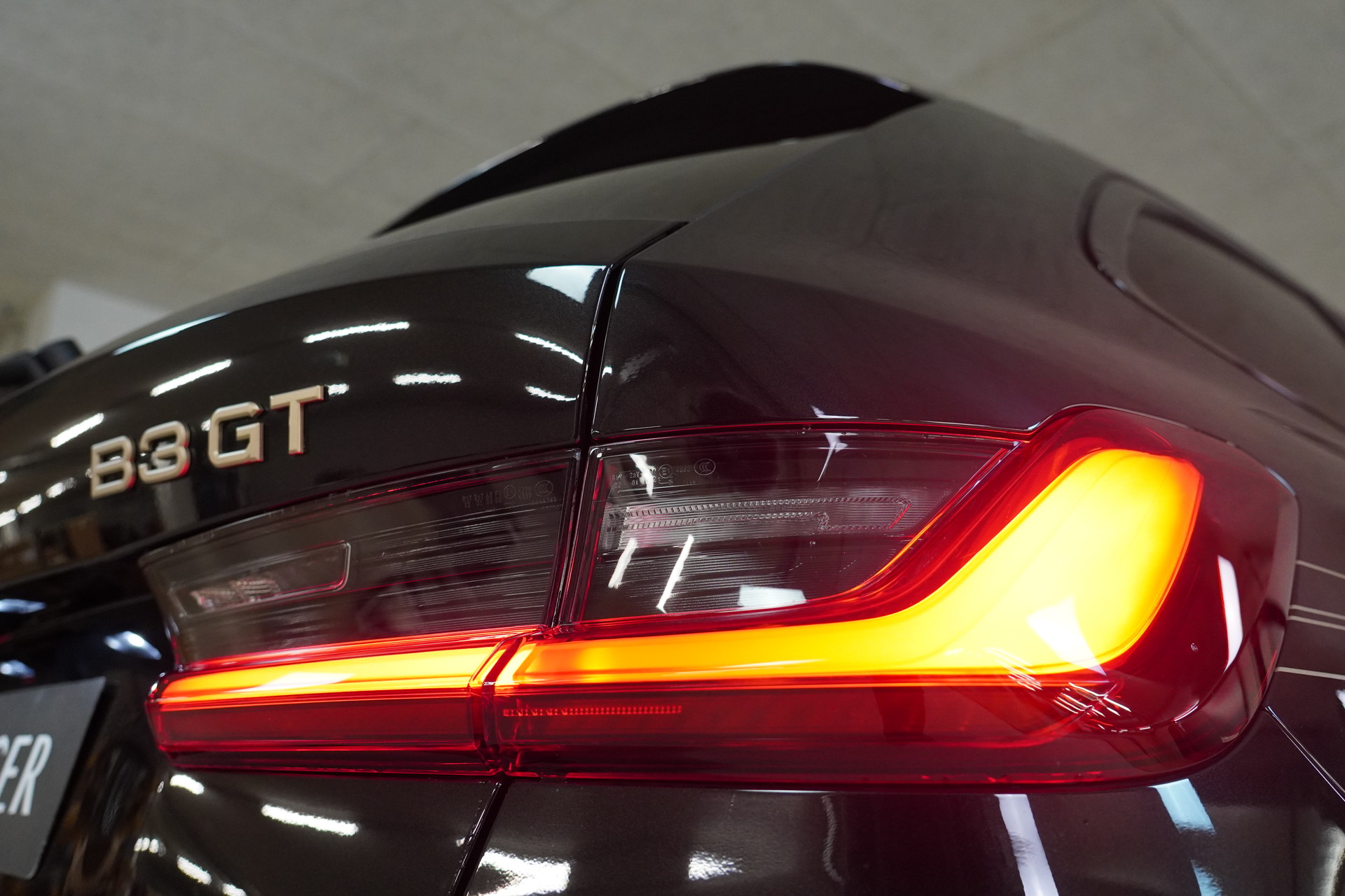 BMW-ALPINA B3 BiTurbo Touring 3.0 xDrive GT Switch-Tronic-image-15